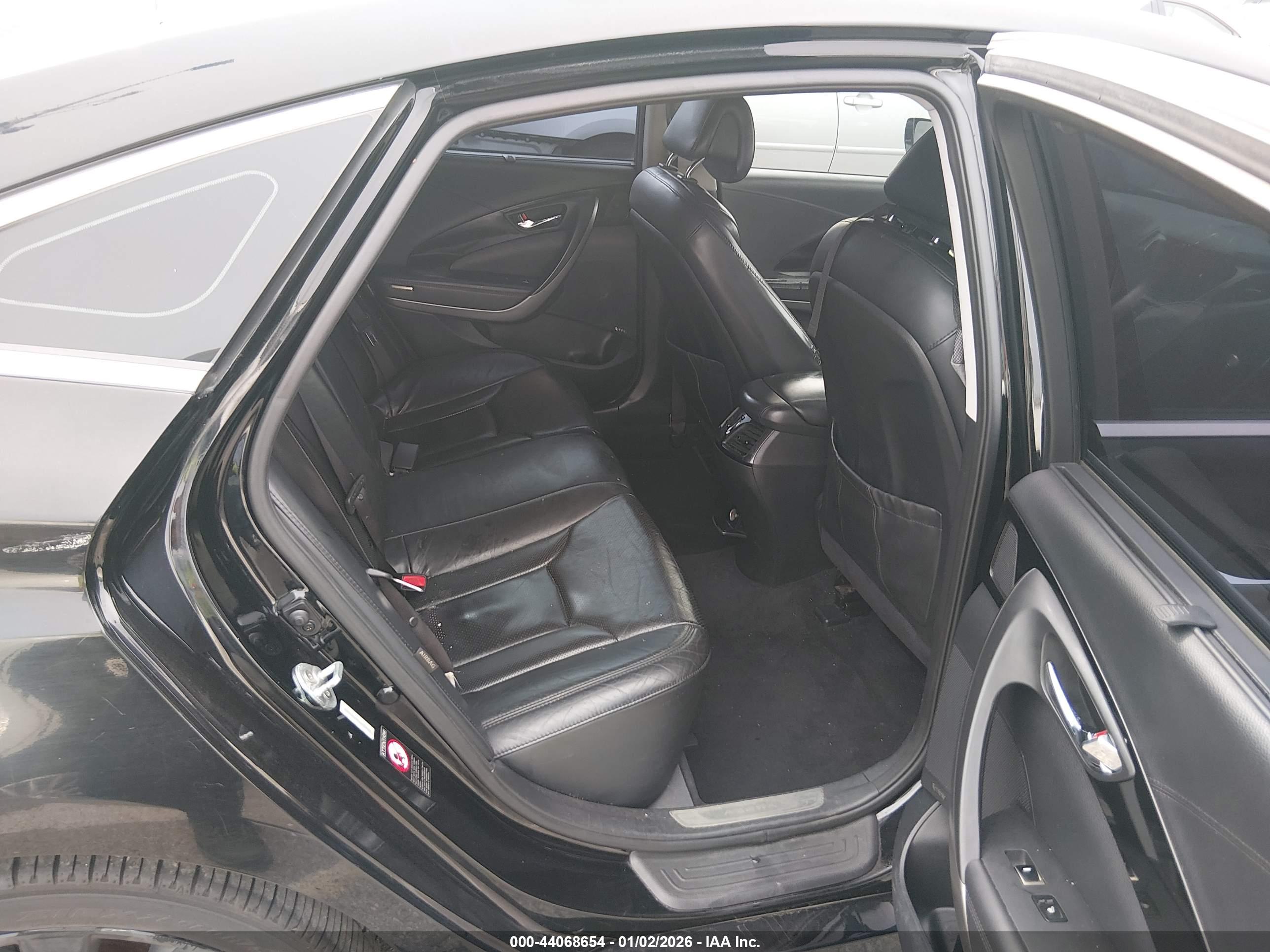 HYUNDAI AZERA image 8
