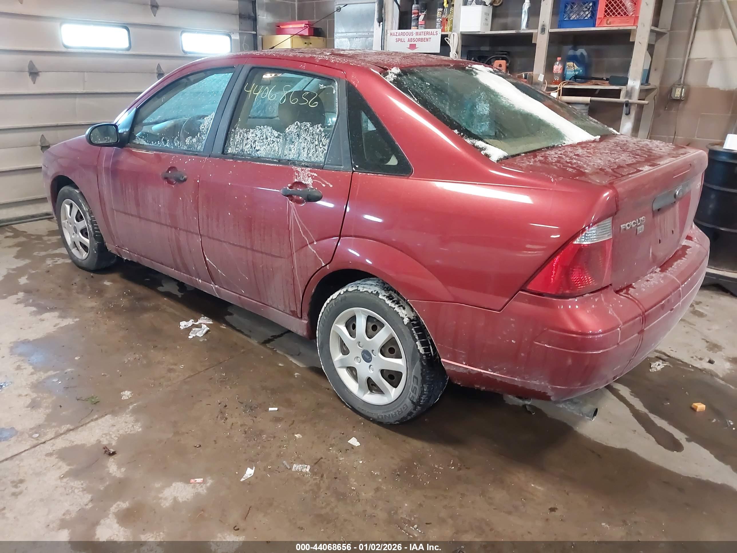 FORD FOCUS image 3