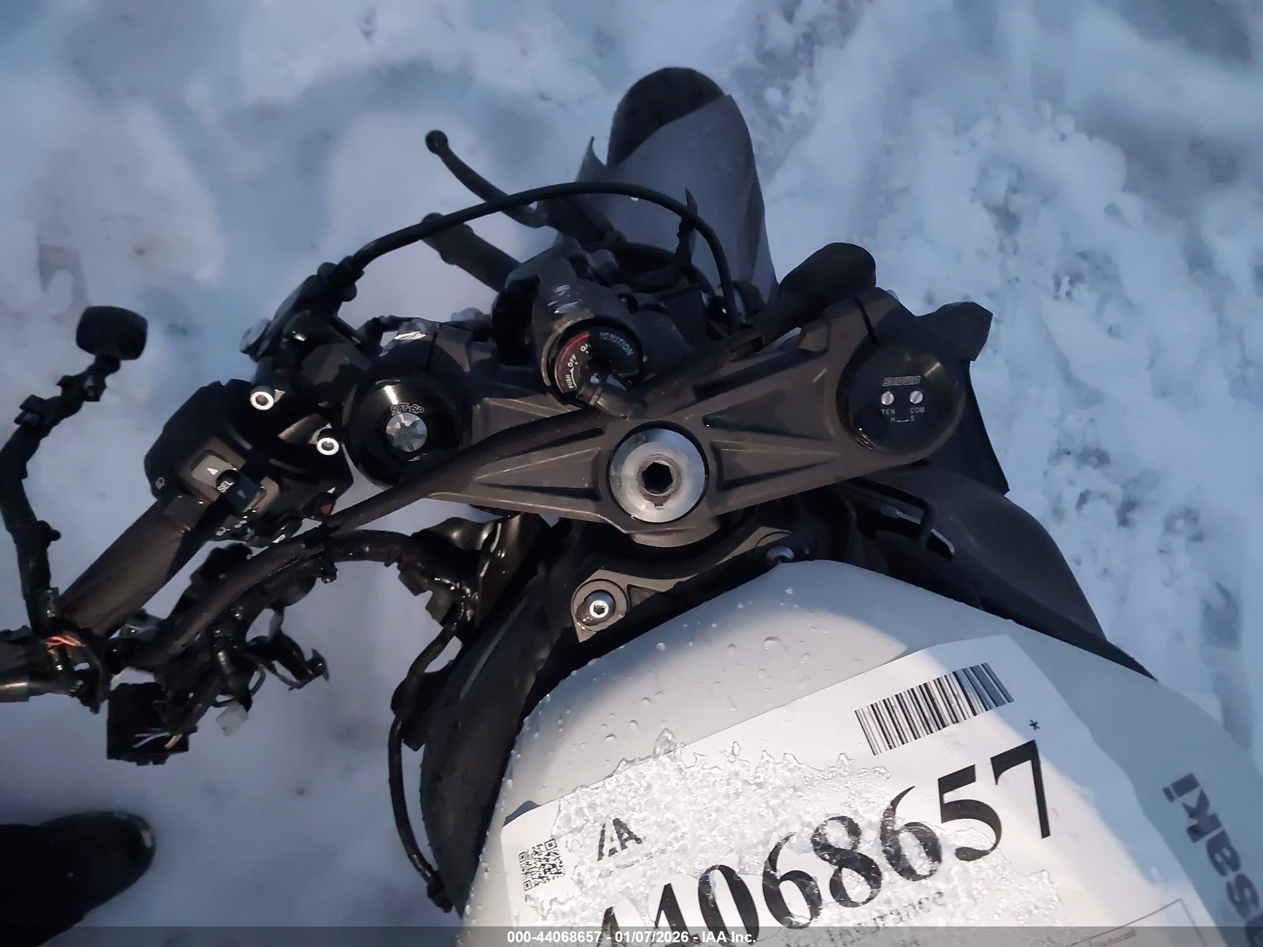 KAWASAKI ZX636 image 7