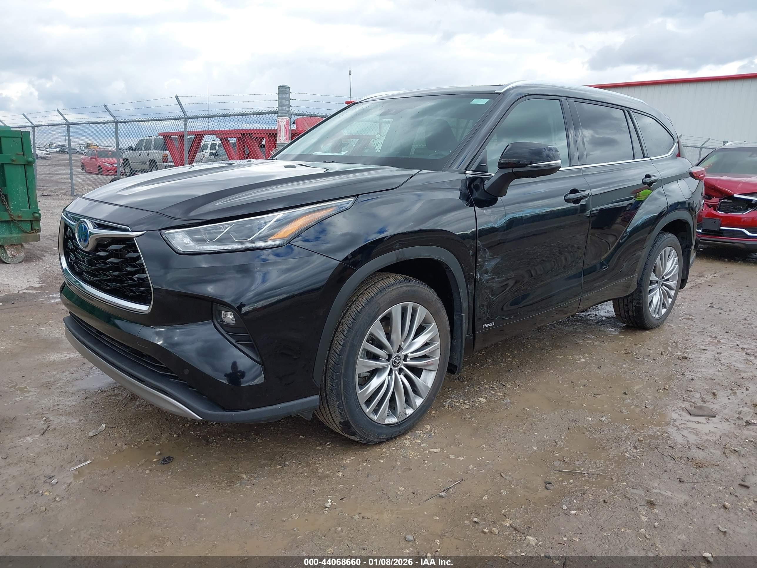 TOYOTA HIGHLANDER image 2