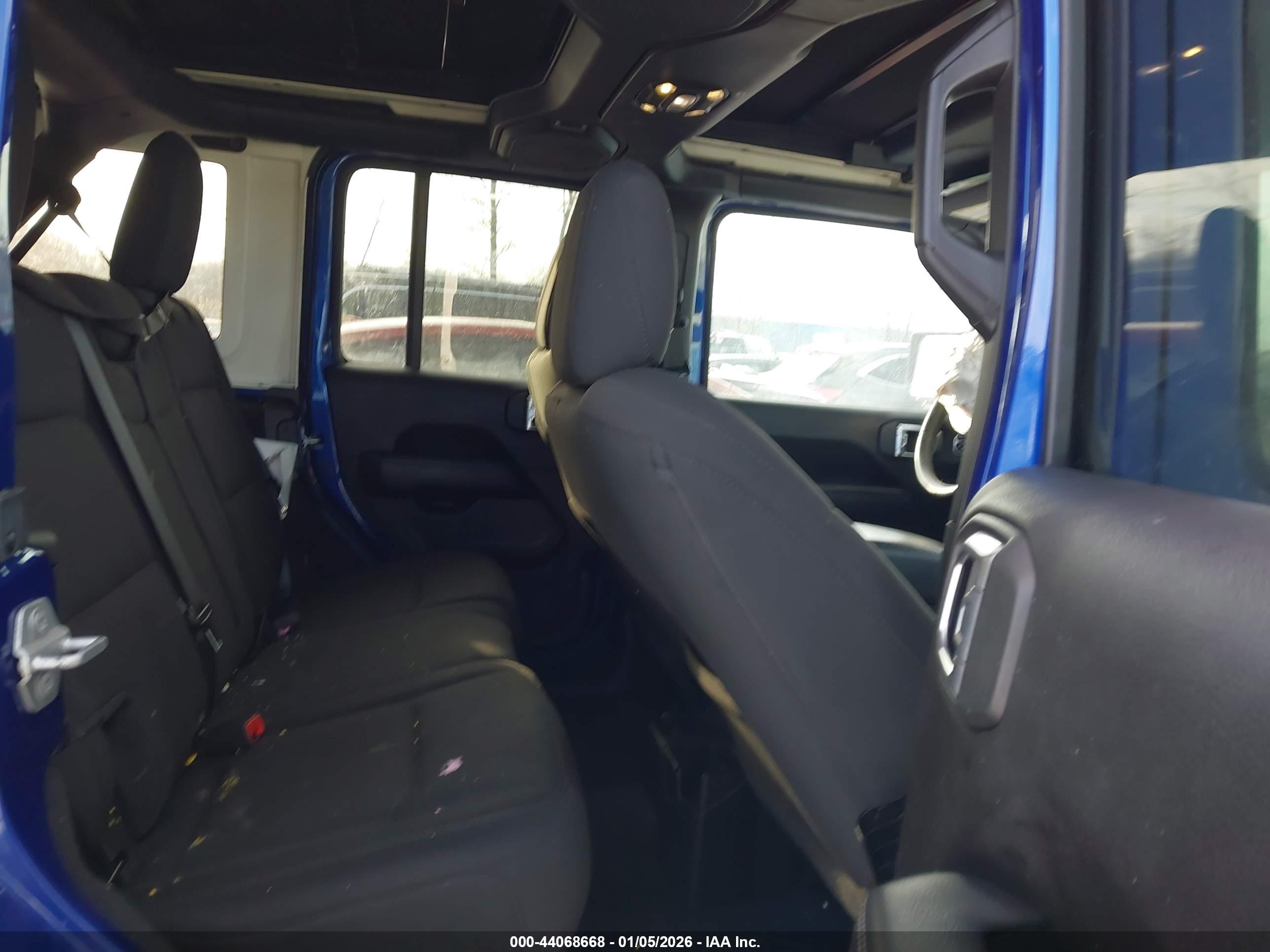 JEEP WRANGLER image 8