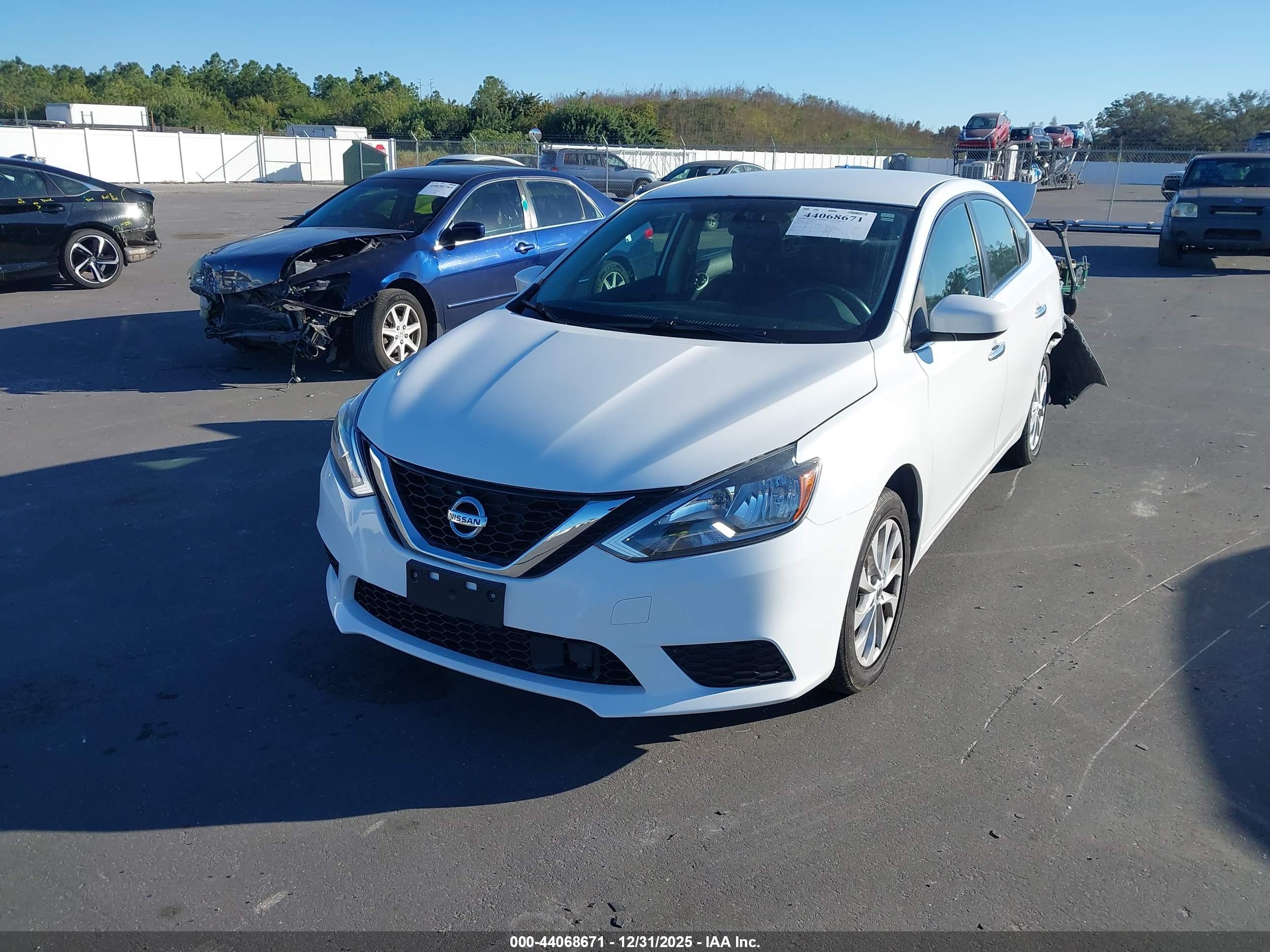NISSAN SENTRA image 2