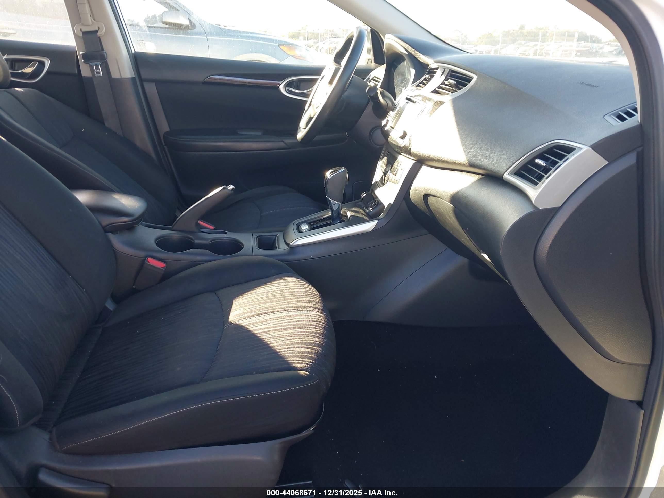 NISSAN SENTRA image 5