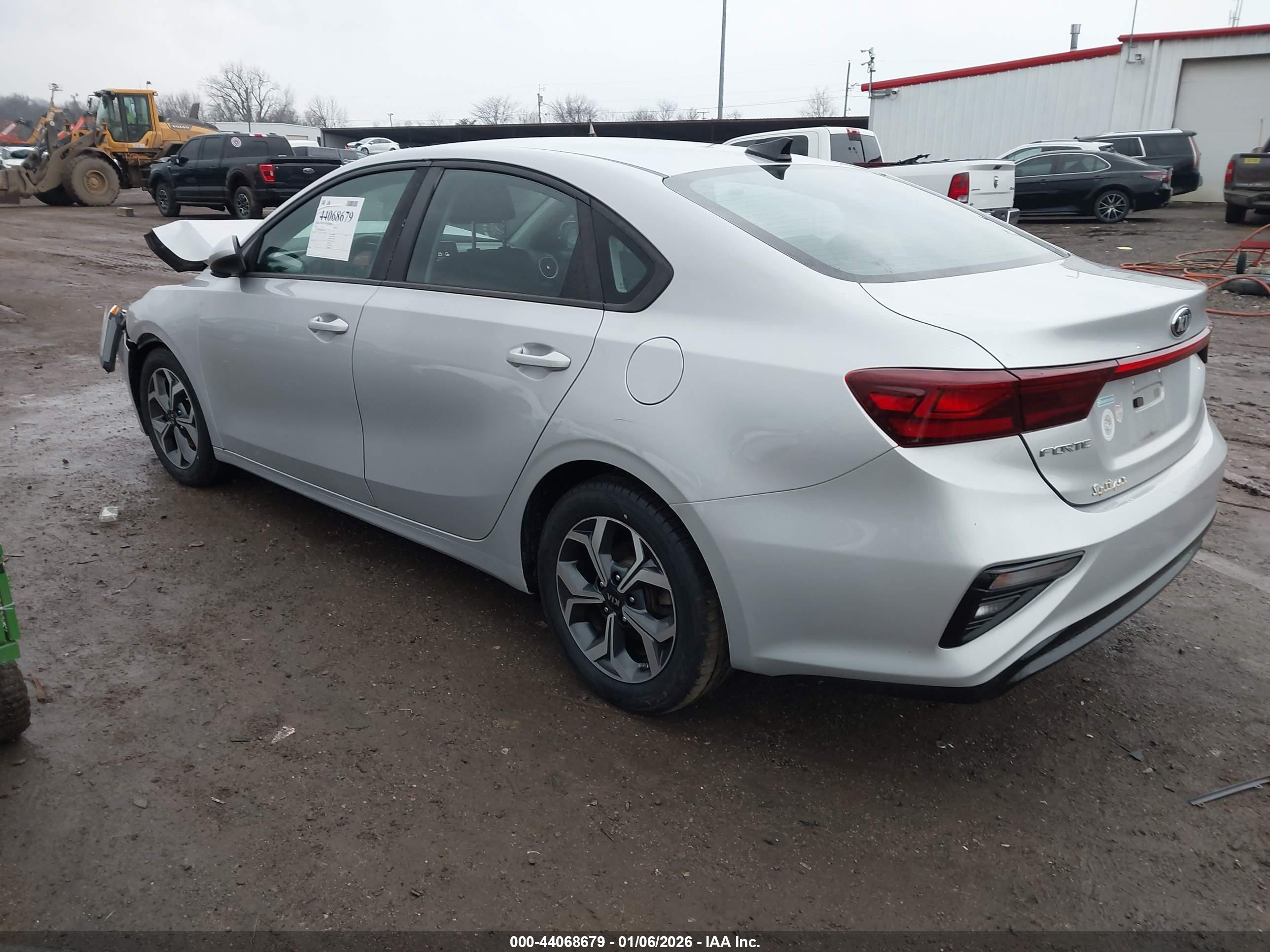 KIA FORTE image 3