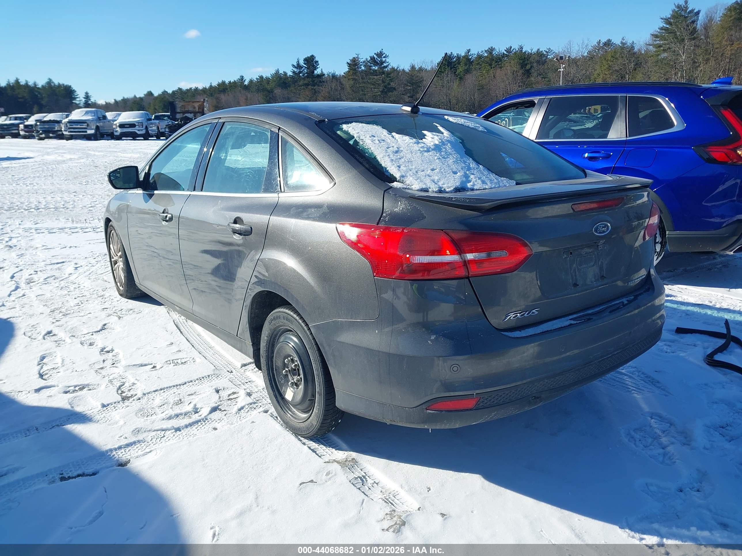 FORD FOCUS image 3