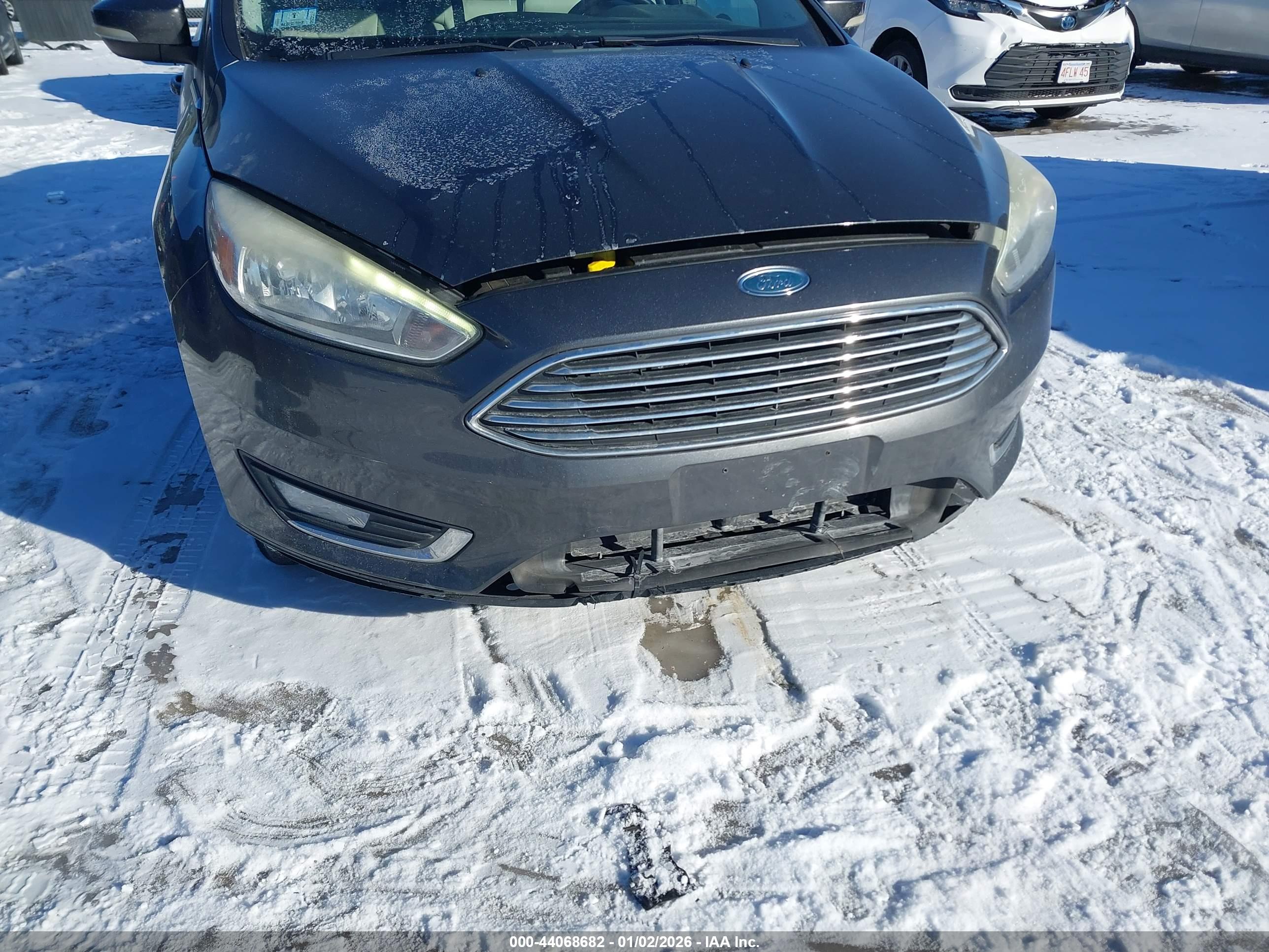 FORD FOCUS image 6