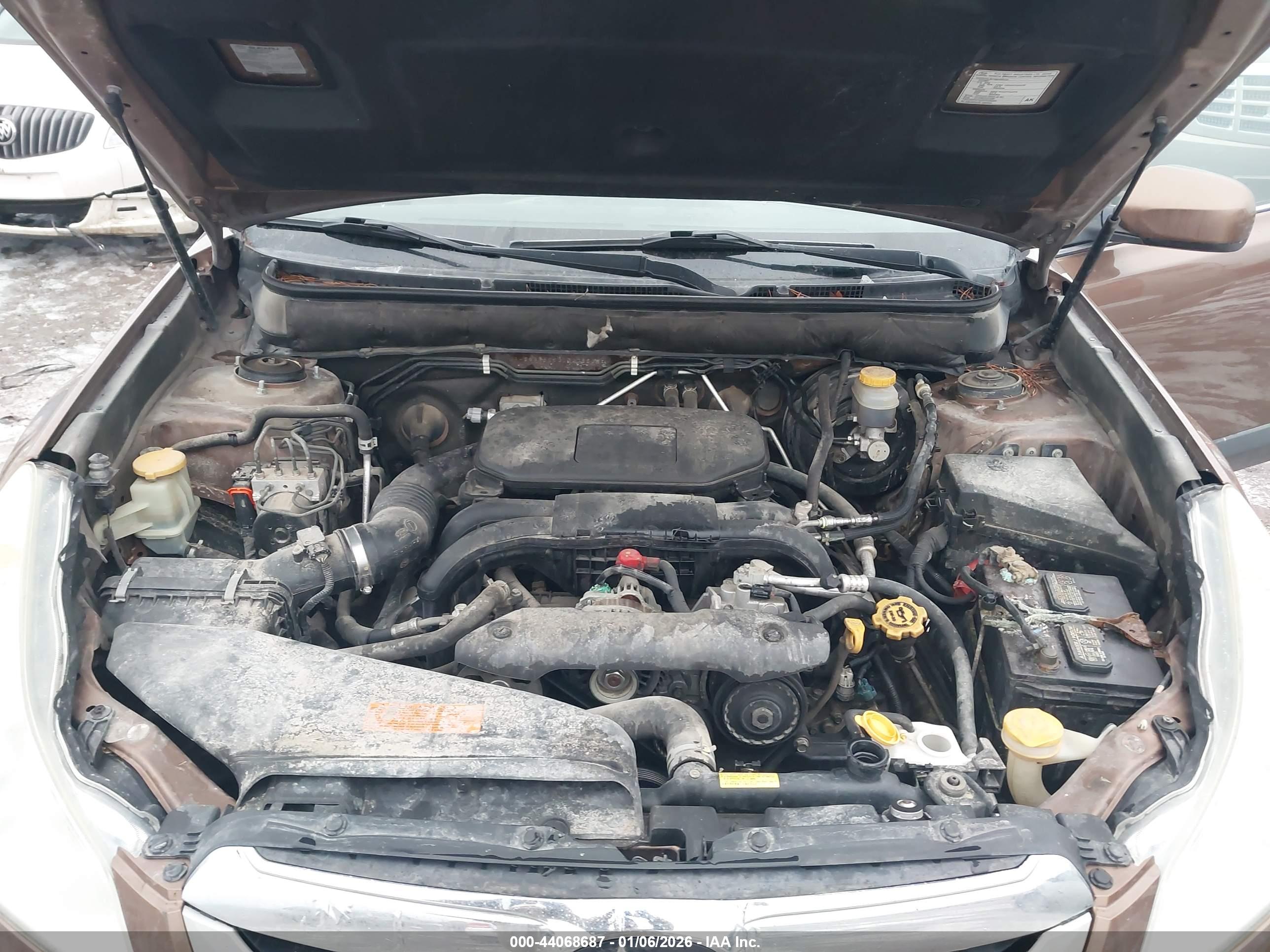 SUBARU OUTBACK image 10