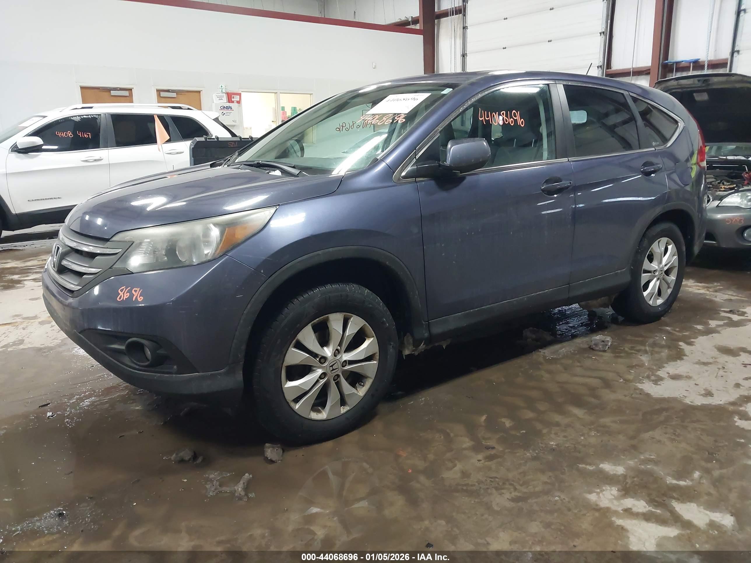HONDA CR-V image 2