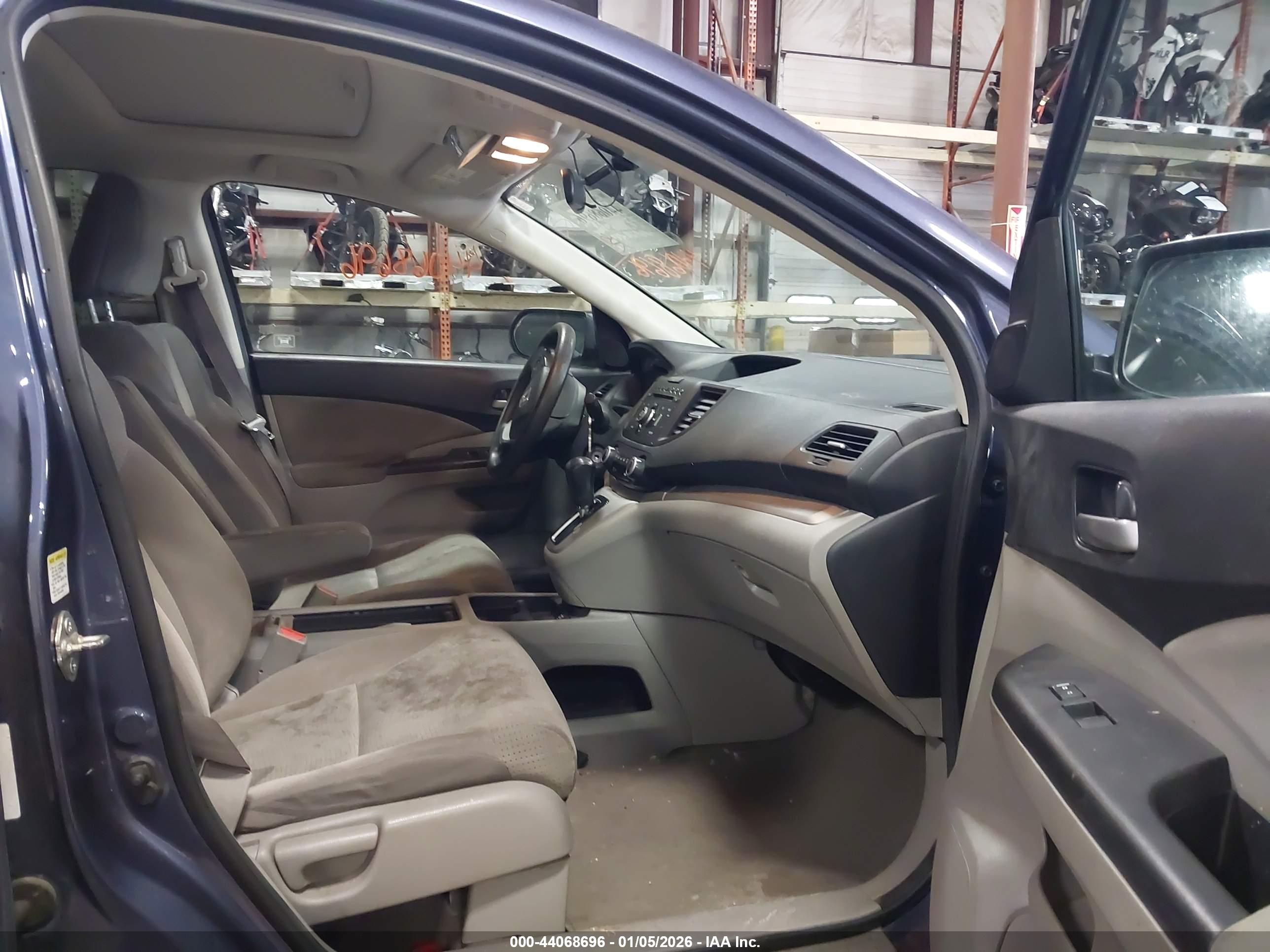 HONDA CR-V image 5