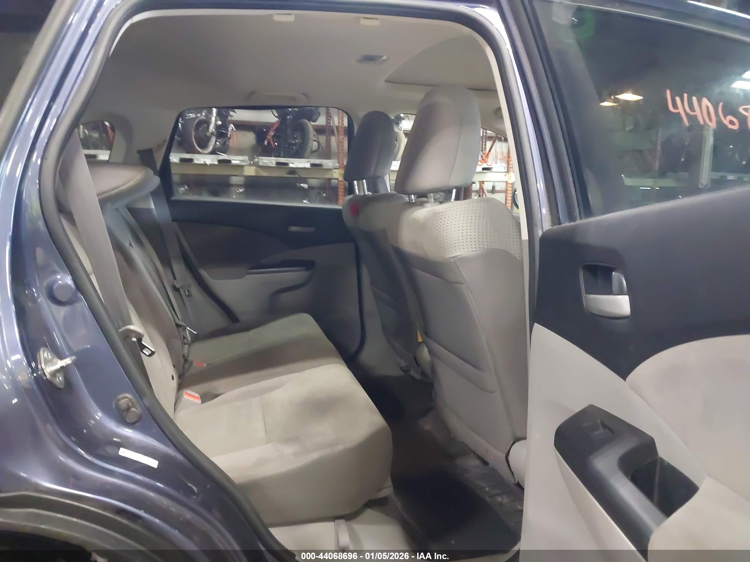 HONDA CR-V image 8
