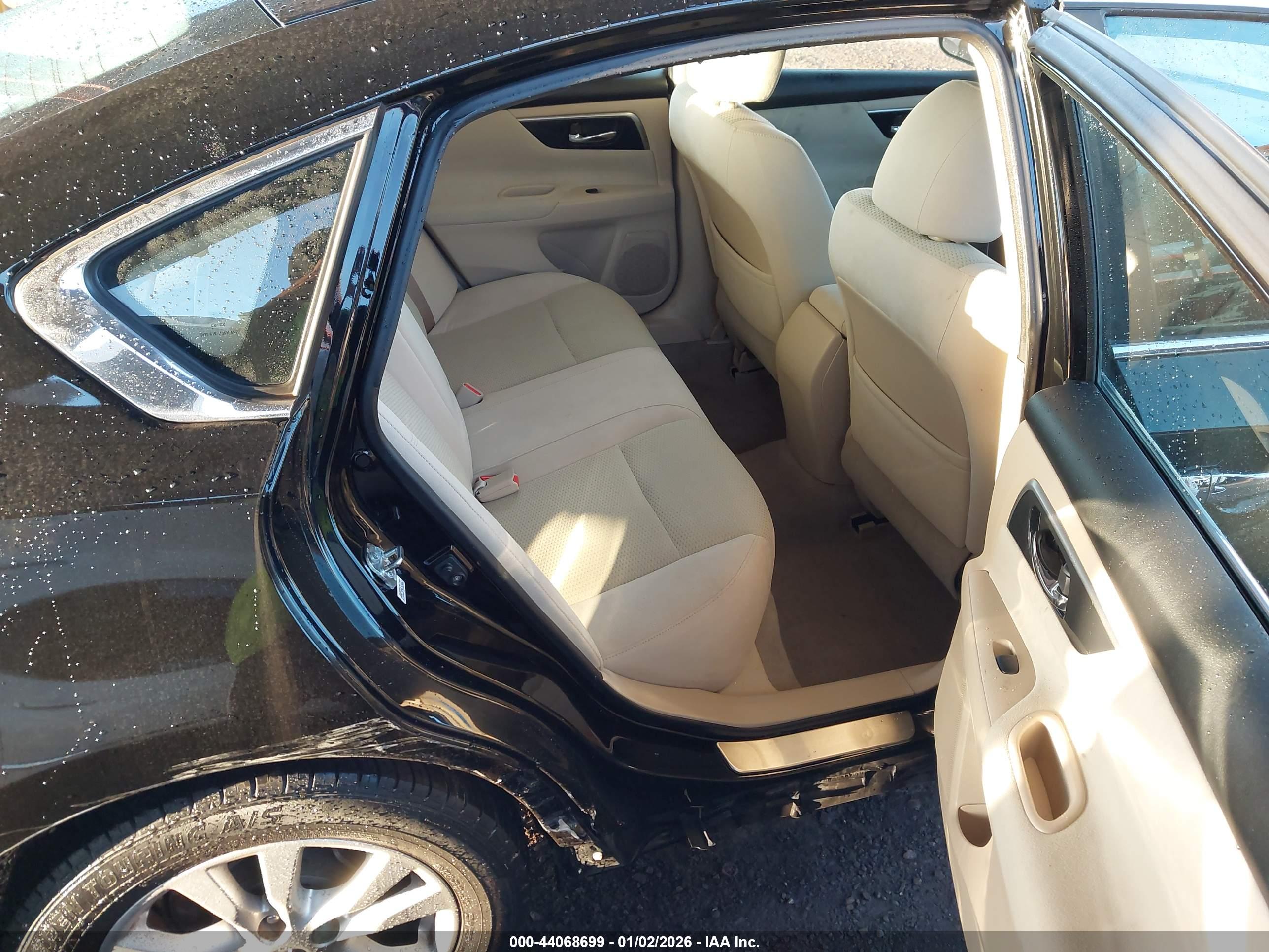 NISSAN ALTIMA image 8