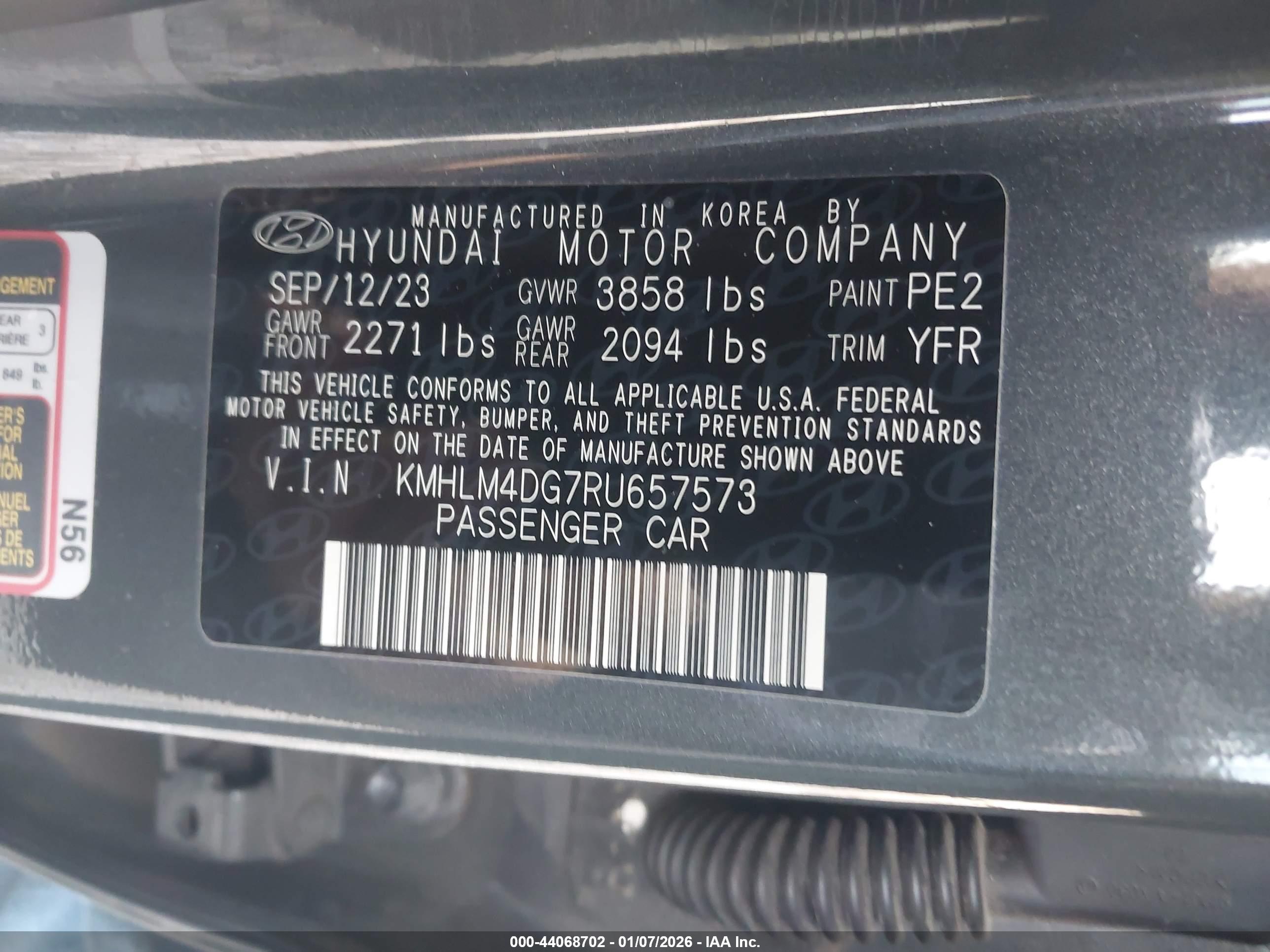 HYUNDAI ELANTRA image 9