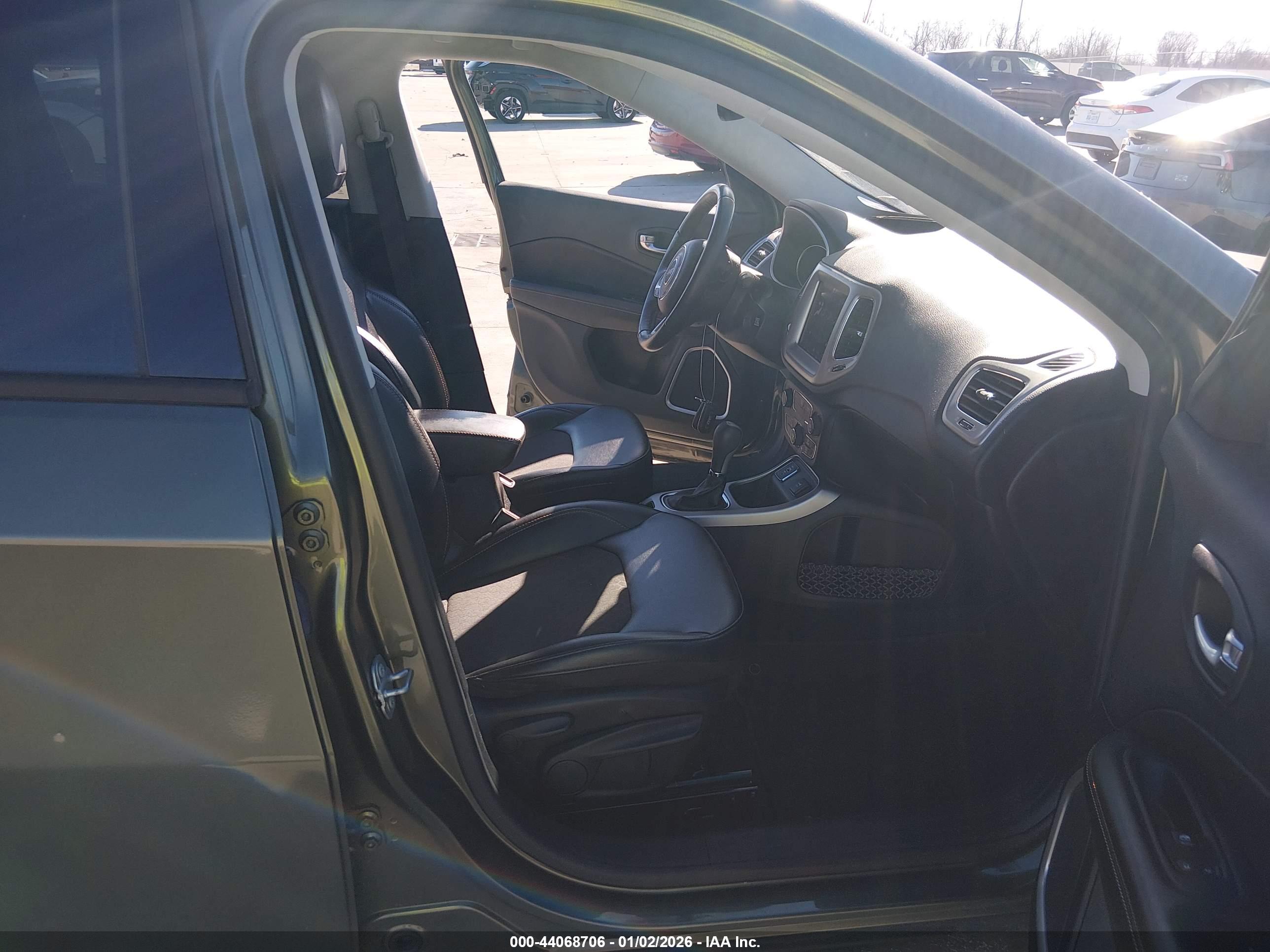 JEEP COMPASS image 5
