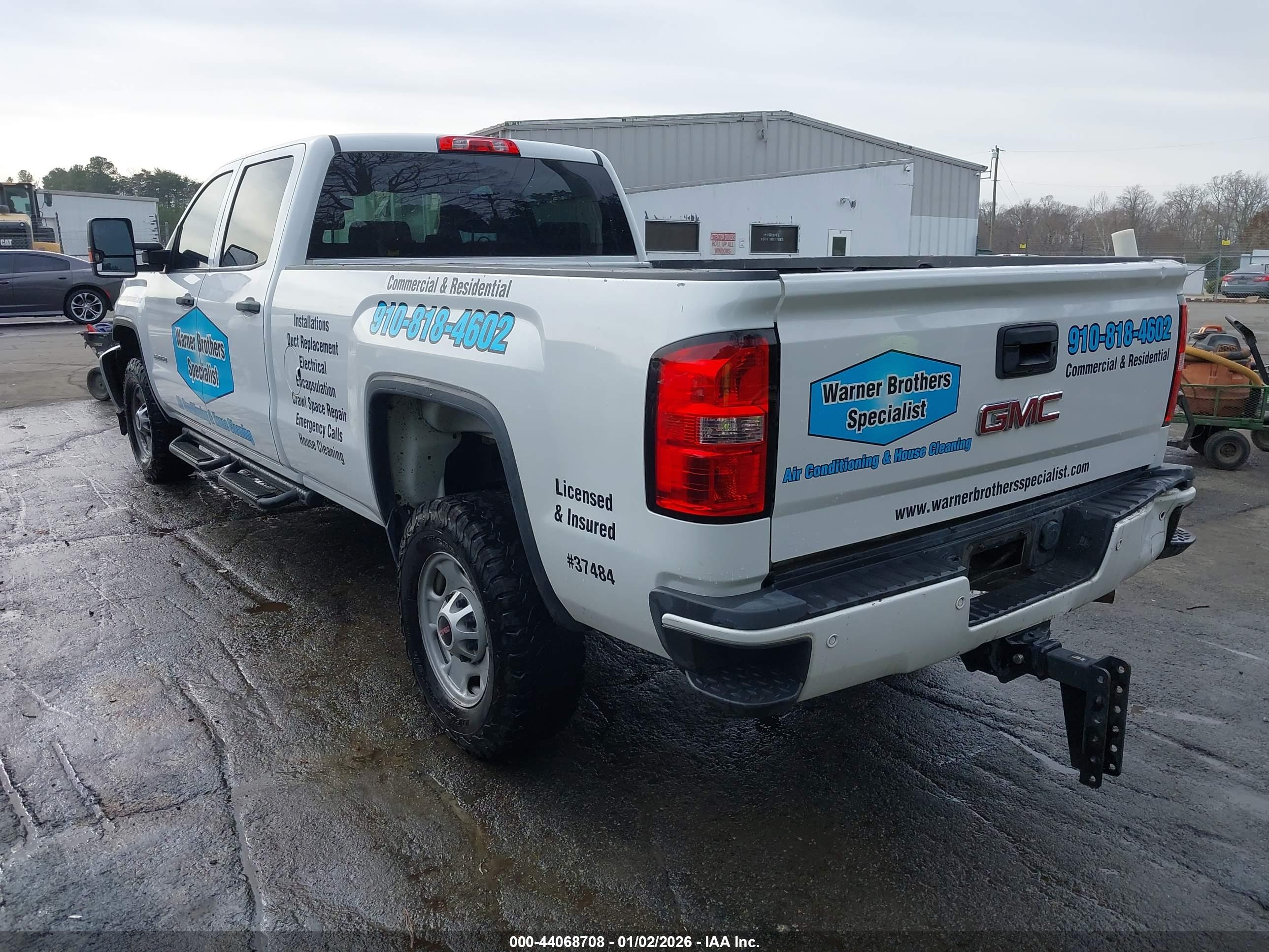 GMC SIERRA image 3