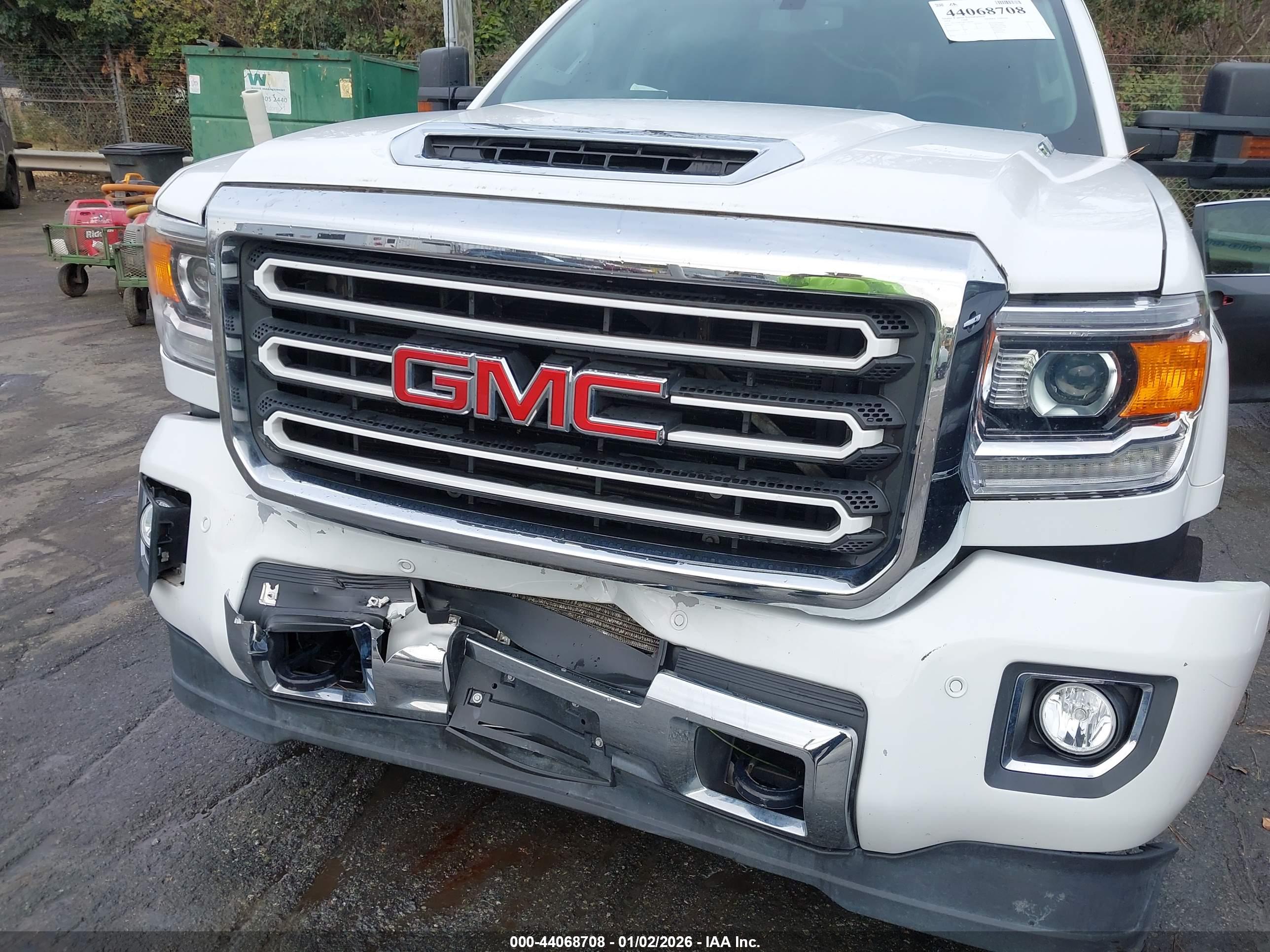 GMC SIERRA image 6