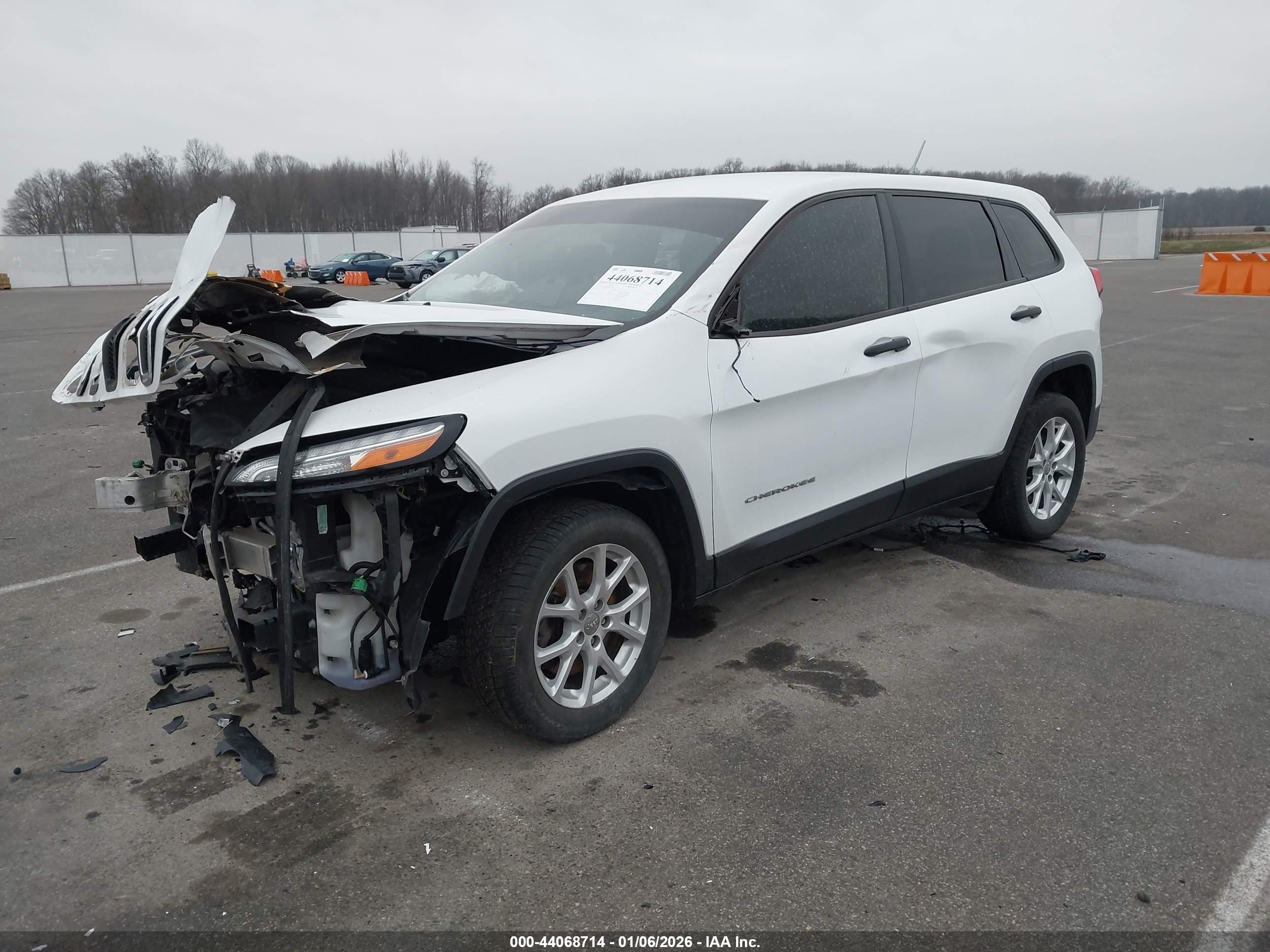JEEP CHEROKEE image 2
