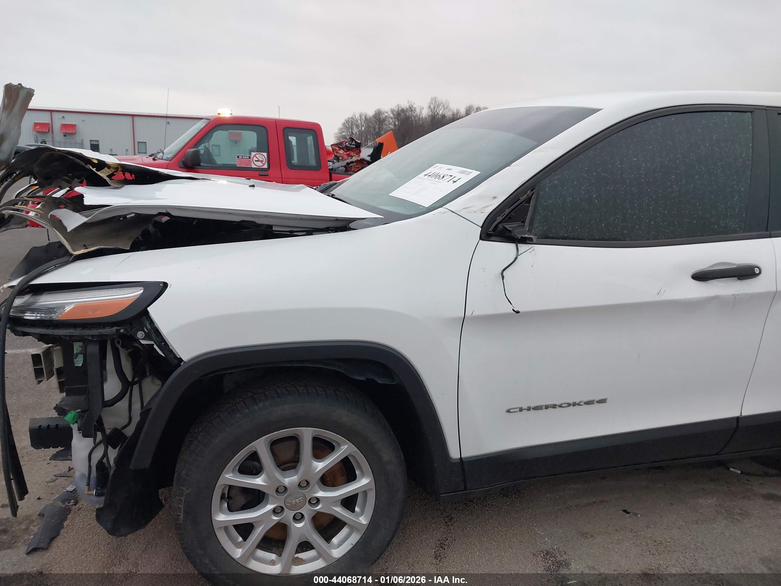 JEEP CHEROKEE image 6