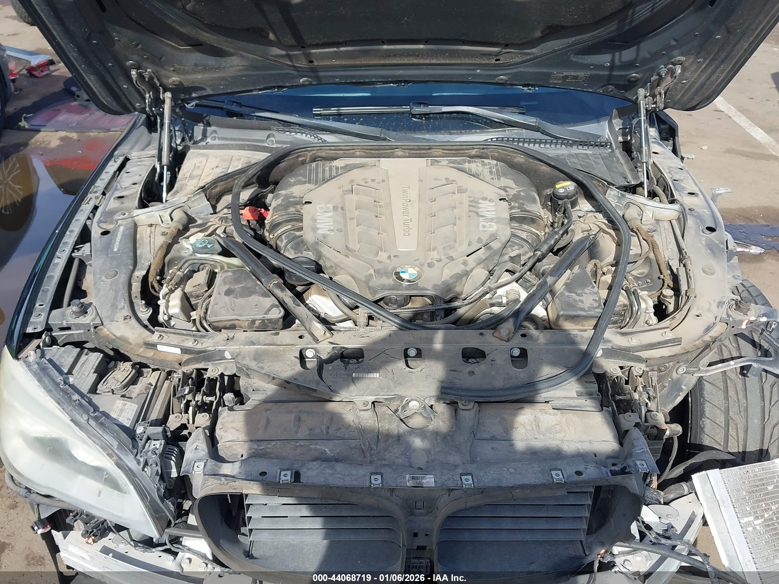 BMW 750LI image 10