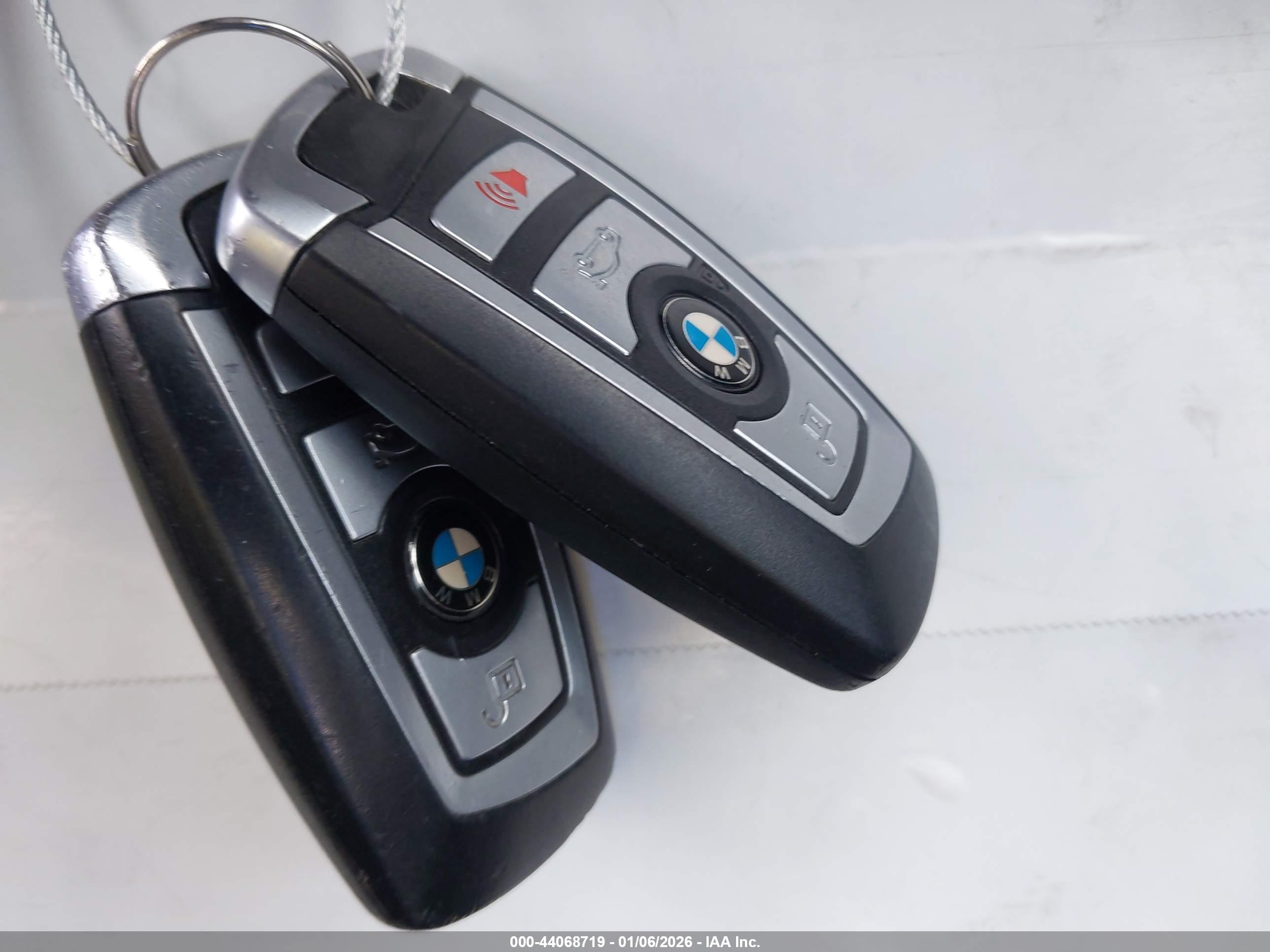 BMW 750LI image 11