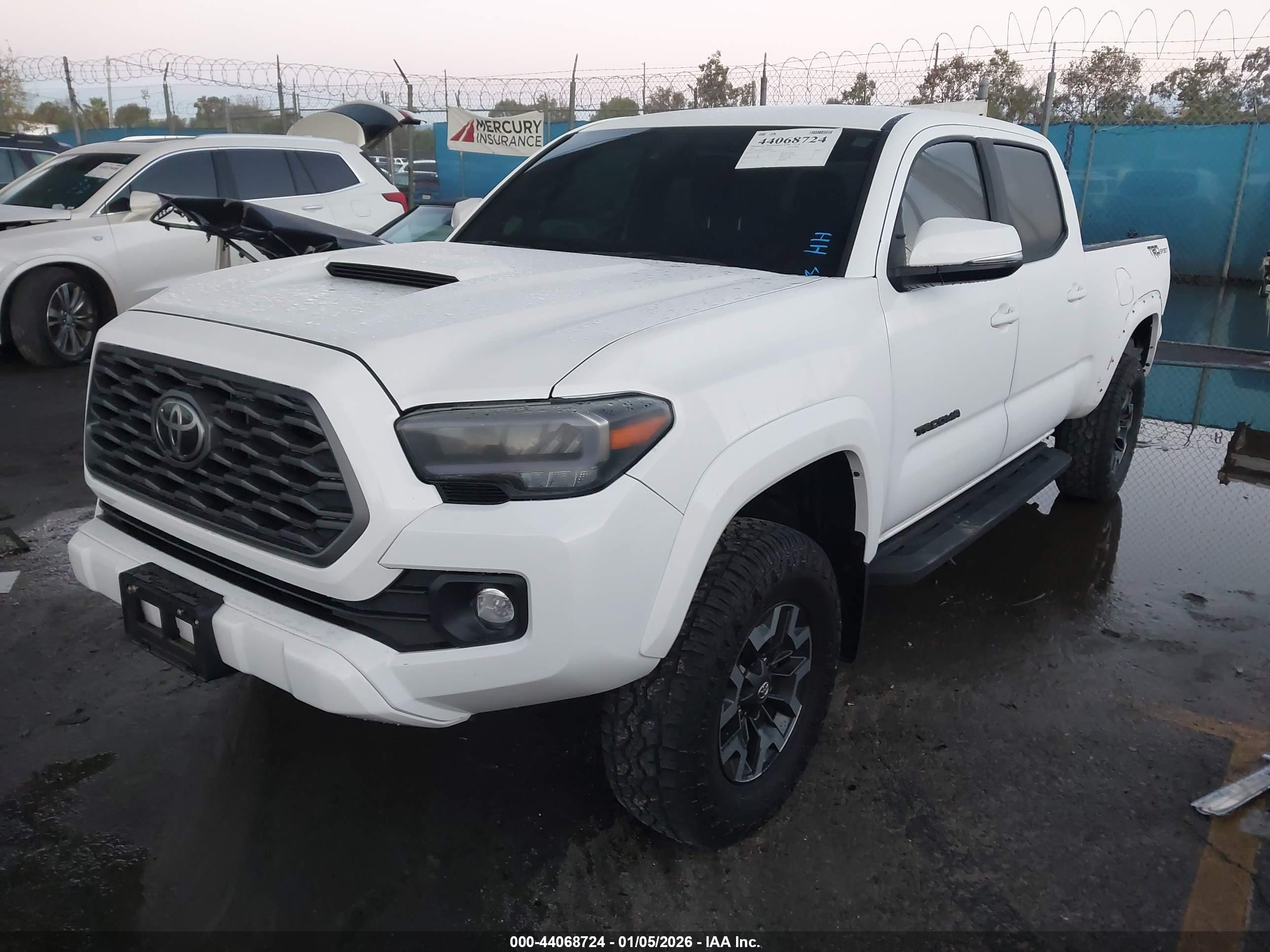 TOYOTA TACOMA image 2