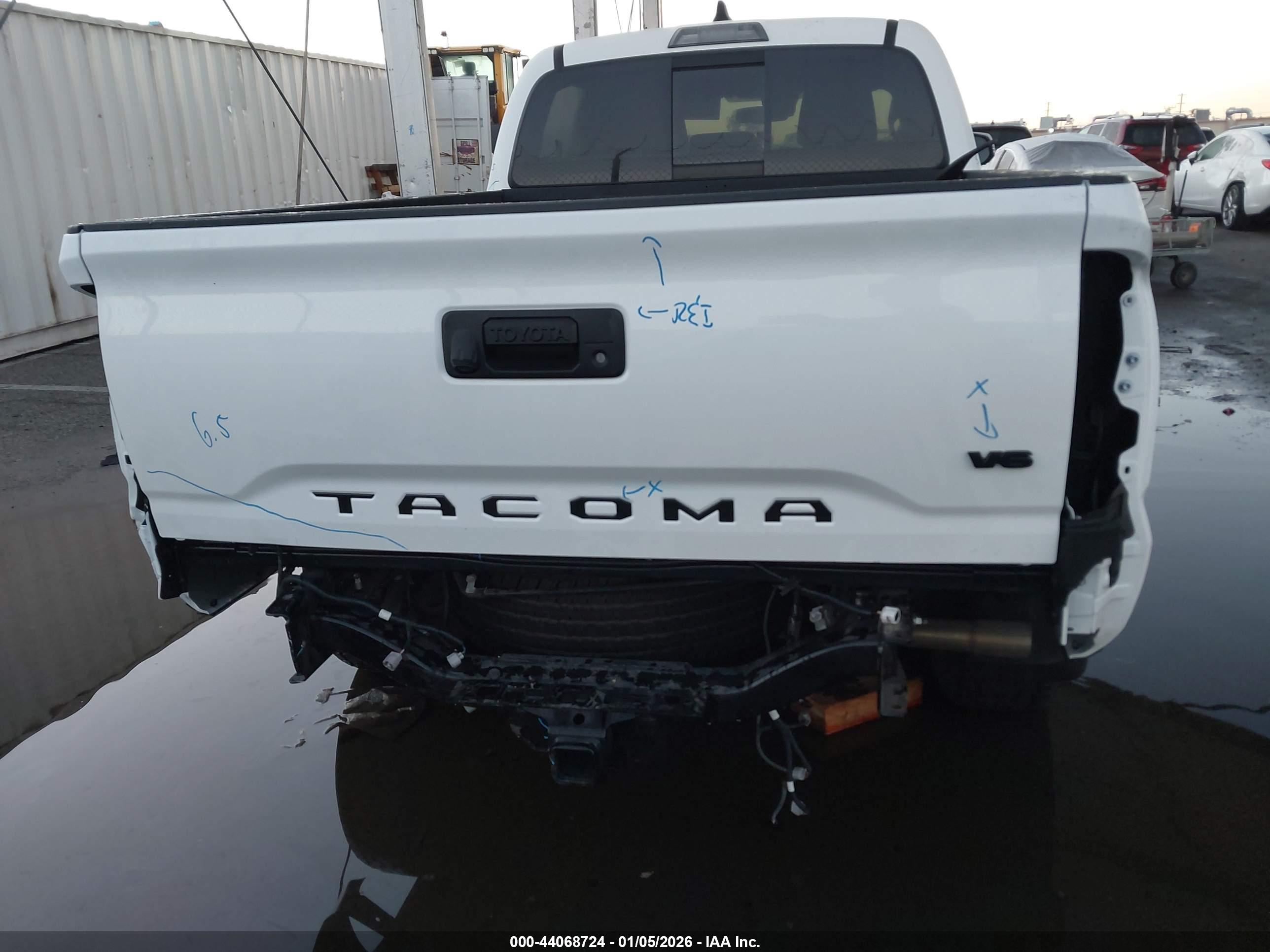 TOYOTA TACOMA image 6