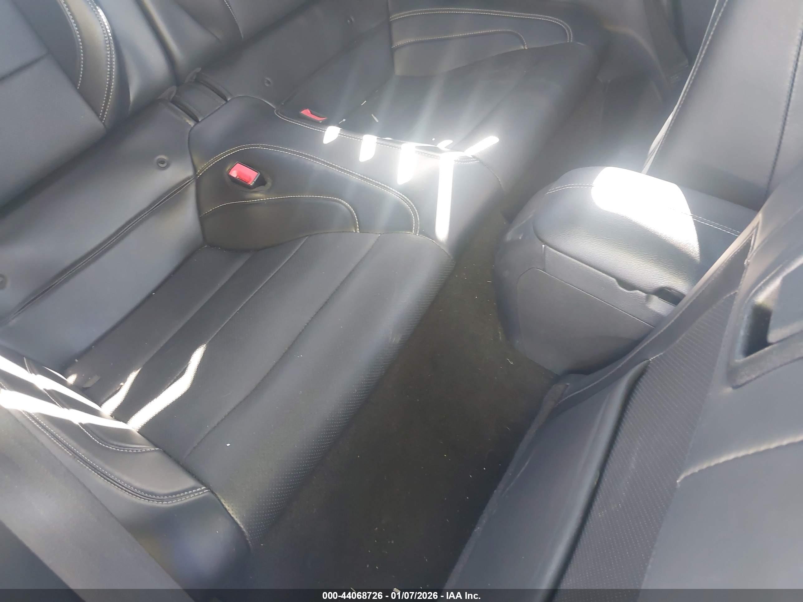 FORD MUSTANG image 8