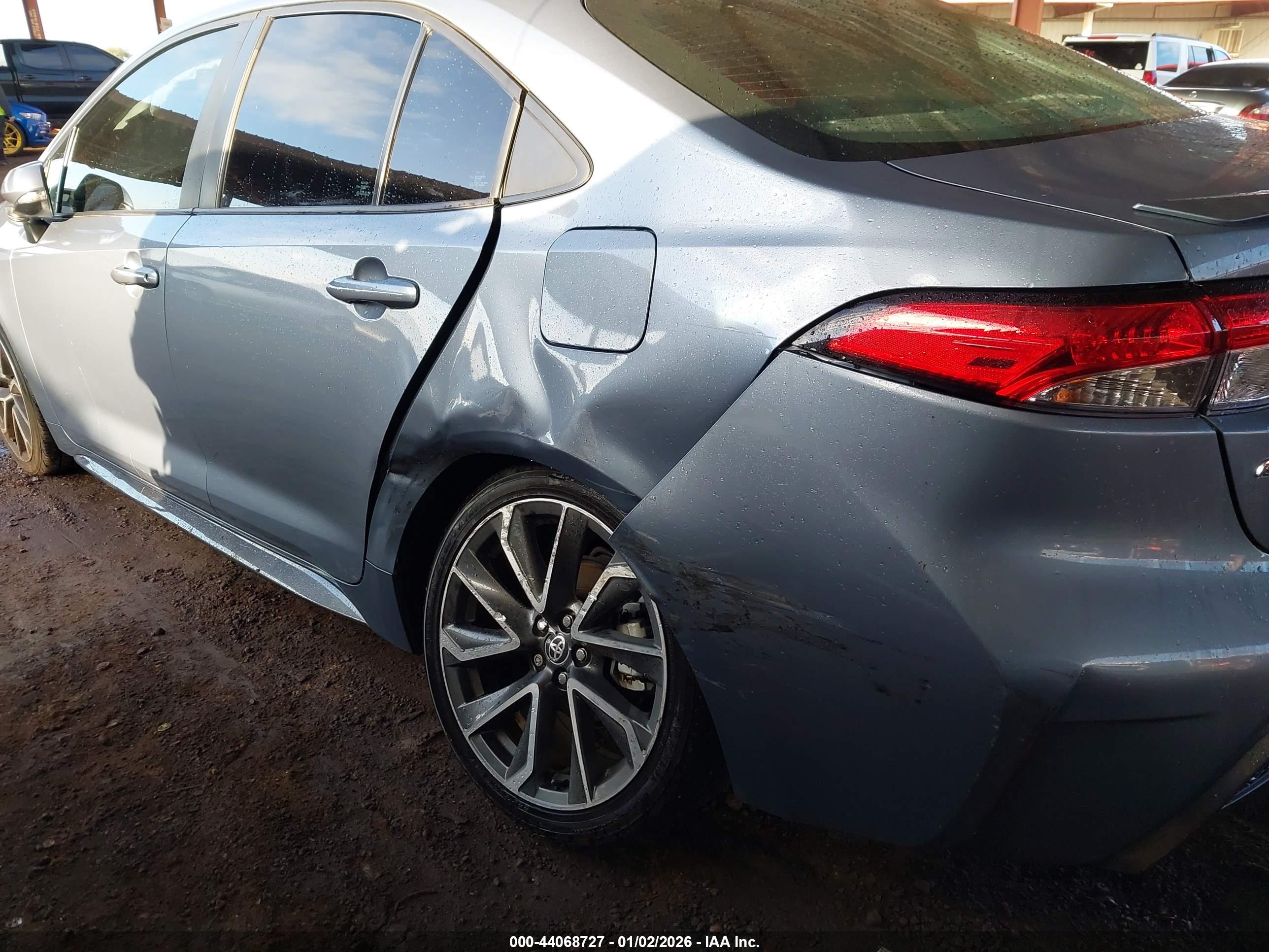 TOYOTA COROLLA image 6