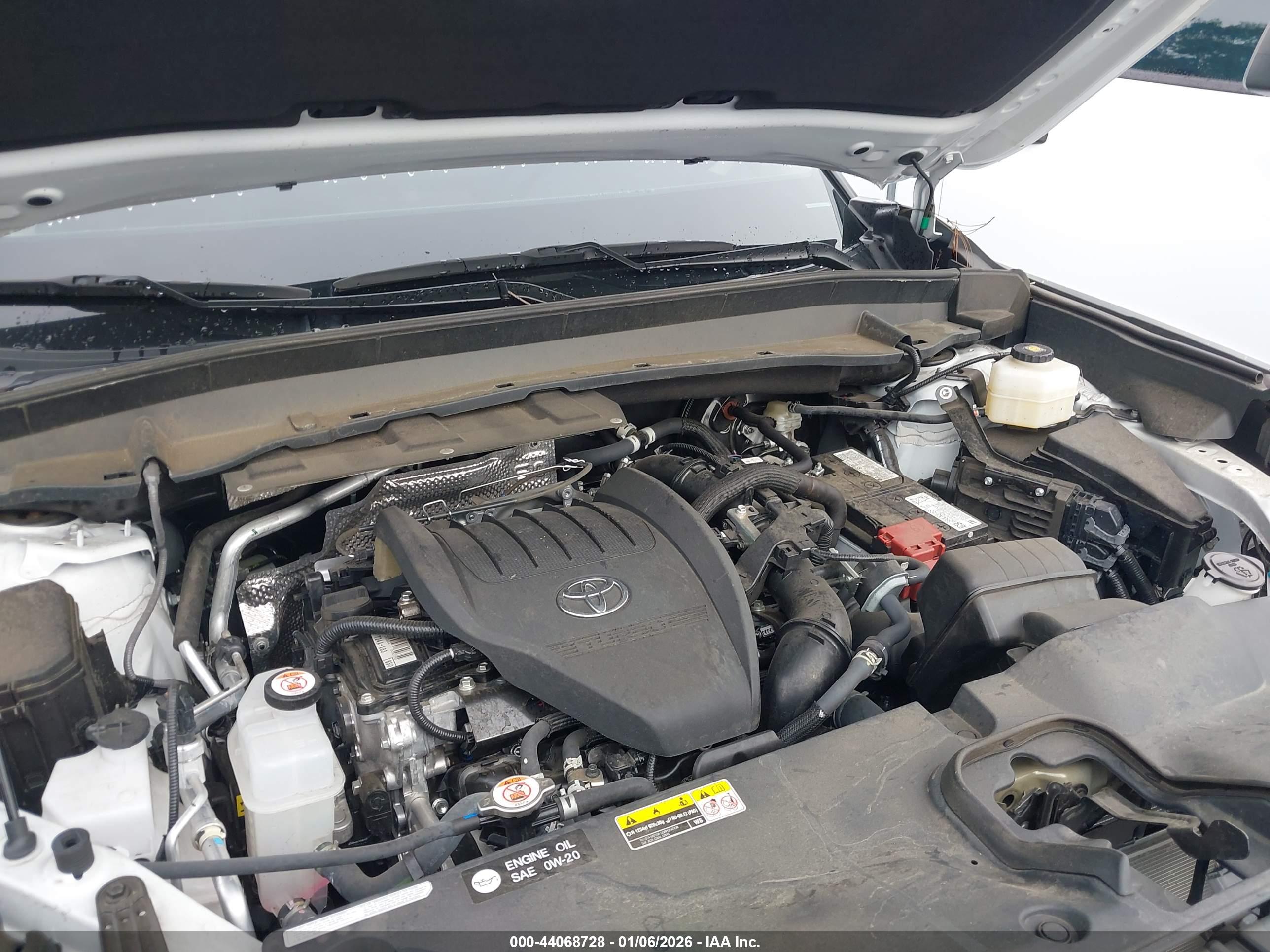 TOYOTA GRAND image 10