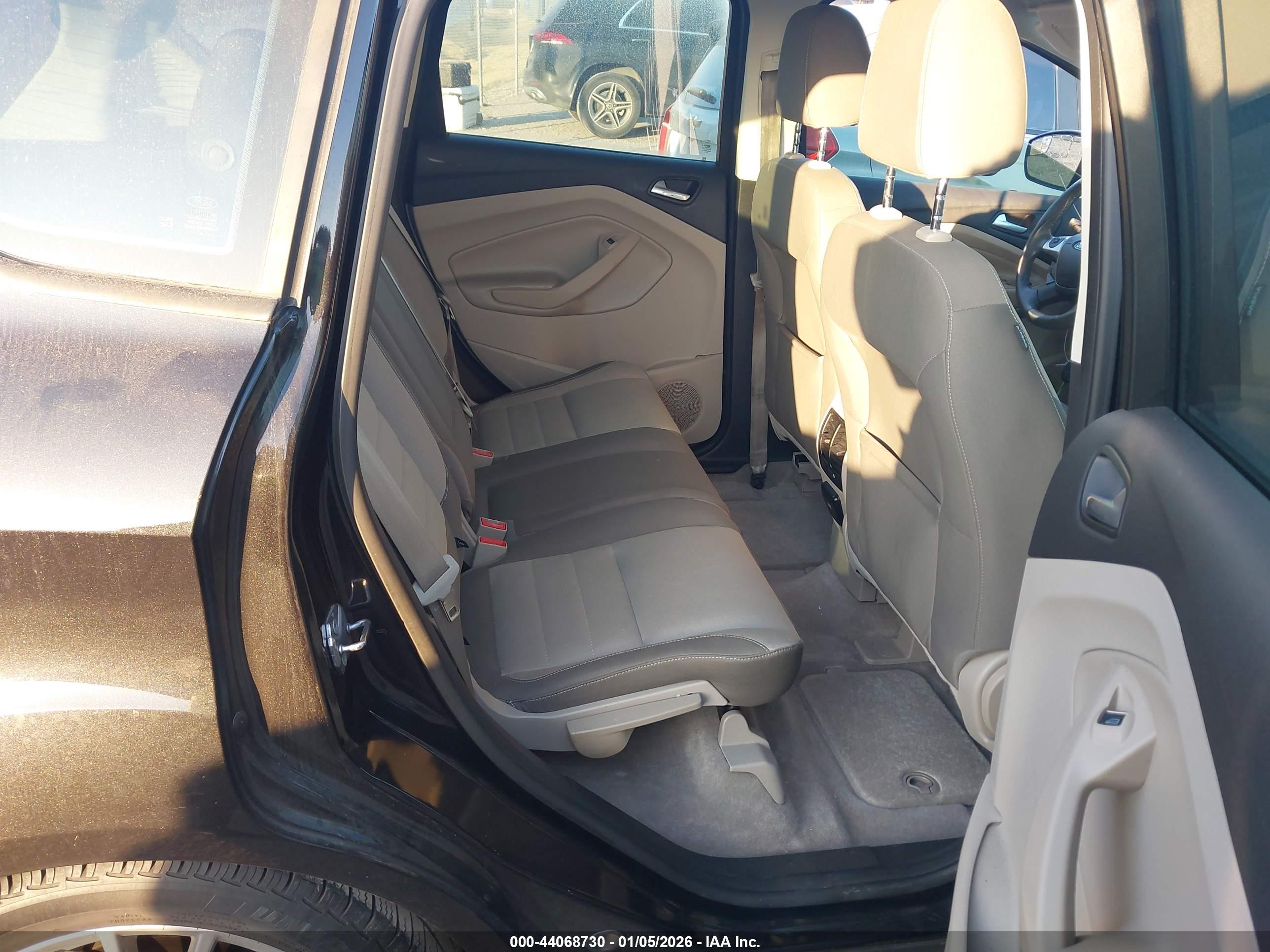 FORD C-MAX image 8