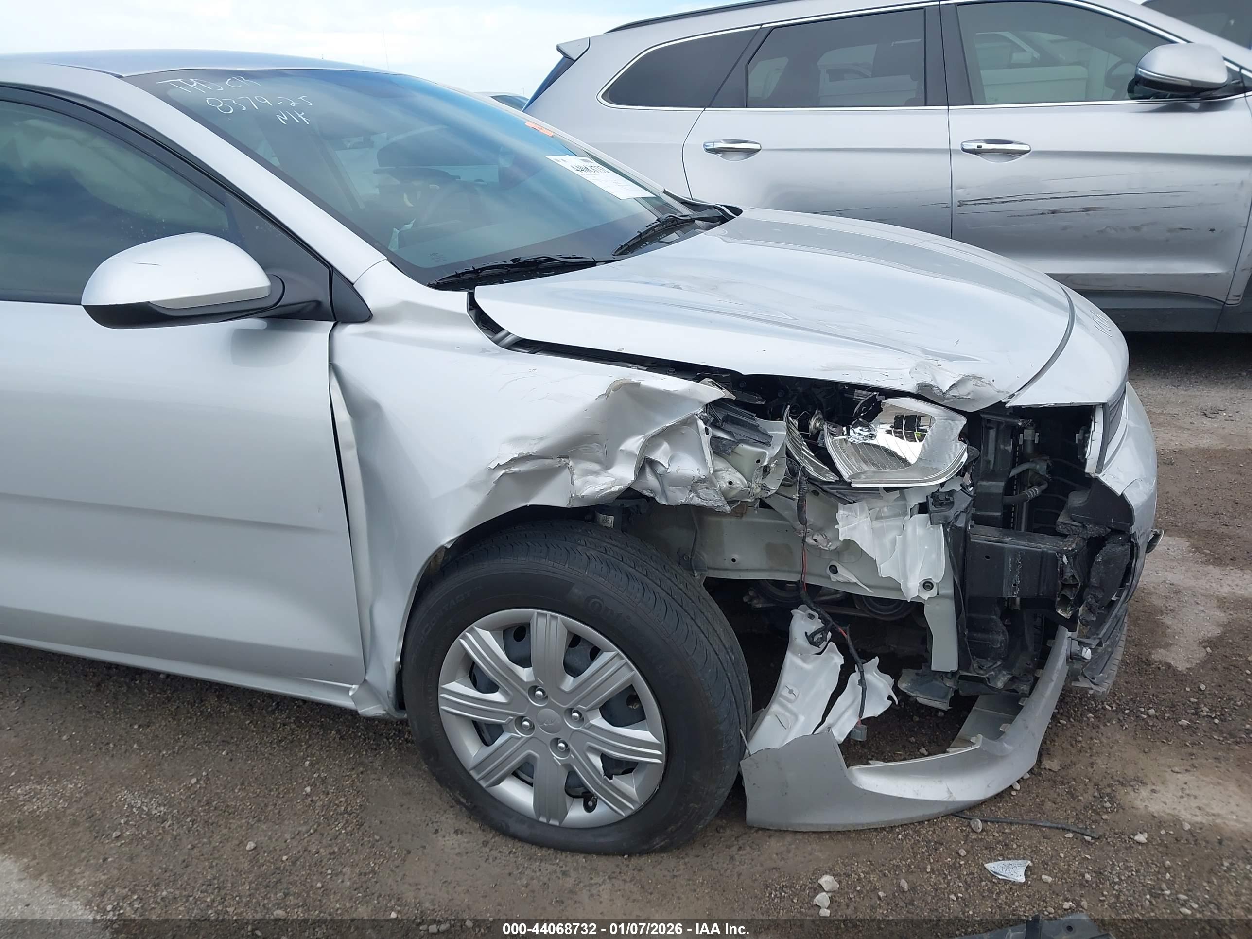 KIA RIO image 6