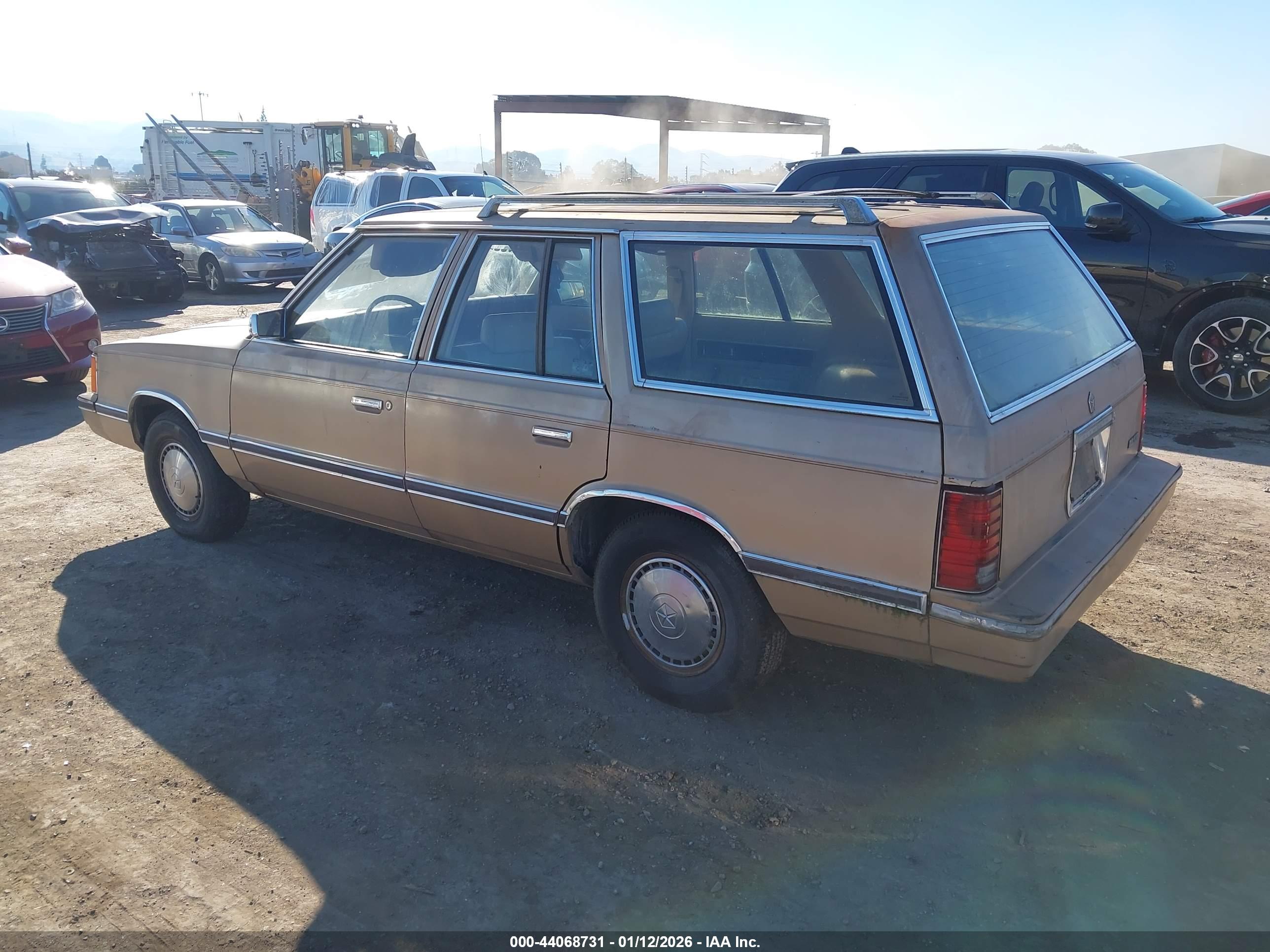 PLYMOUTH RELIANT image 3