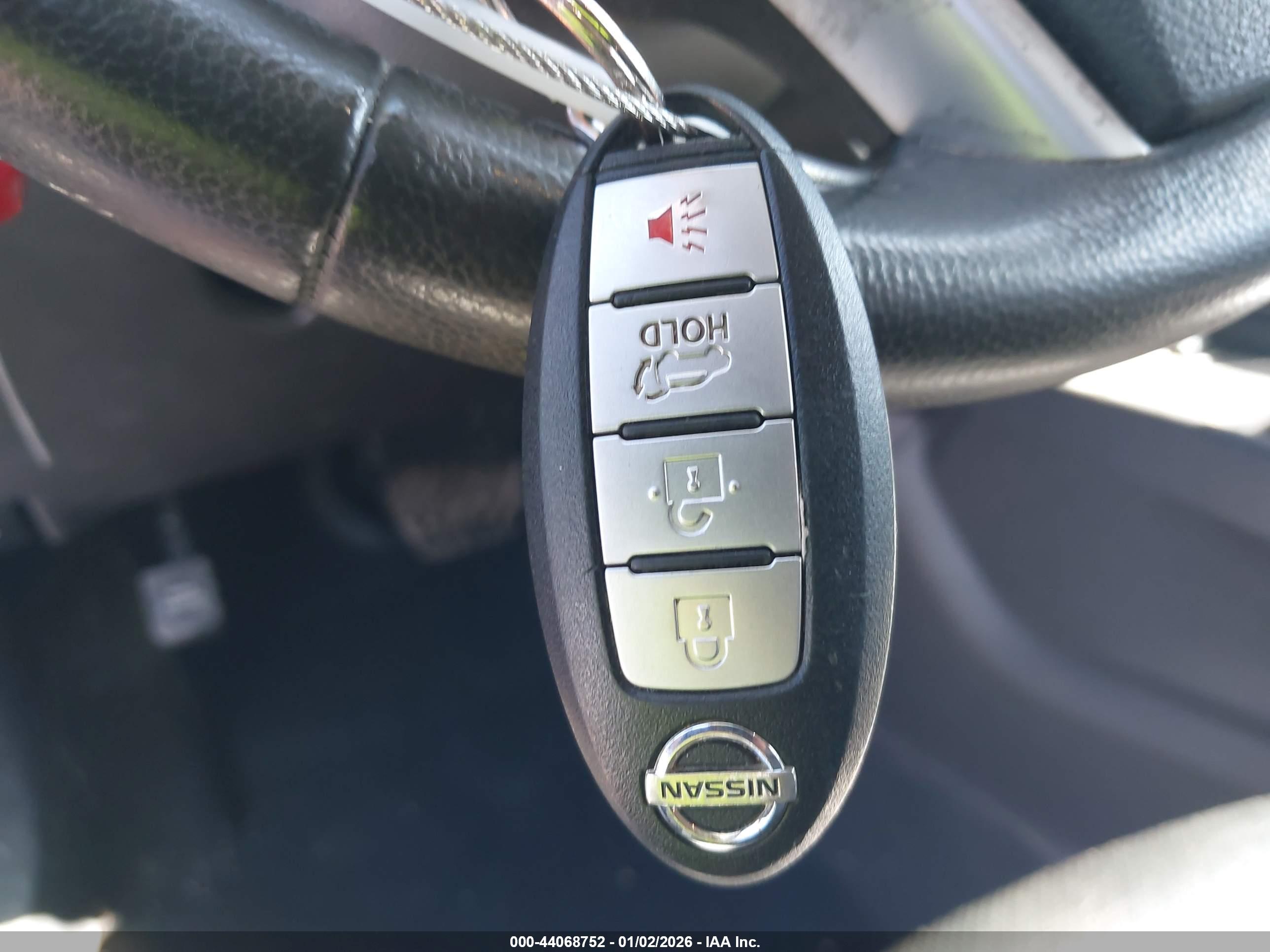 NISSAN ROGUE image 11
