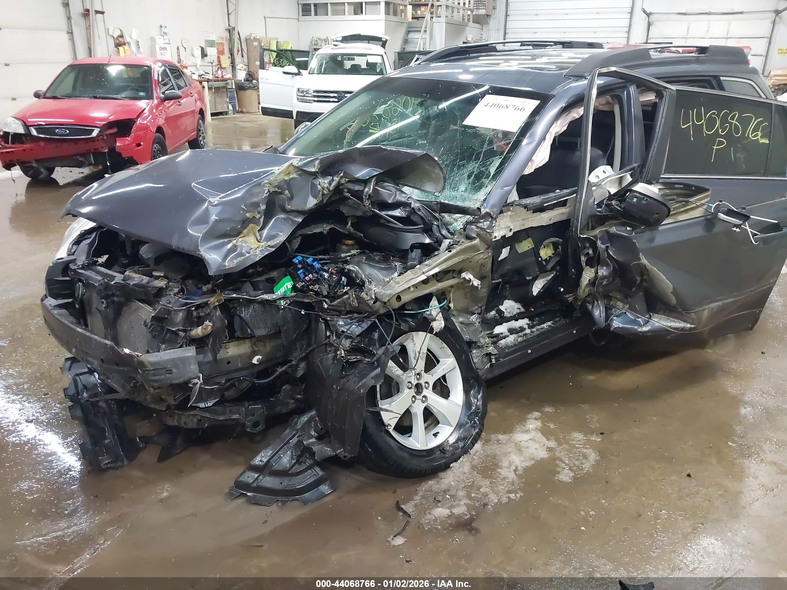 SUBARU OUTBACK image 6