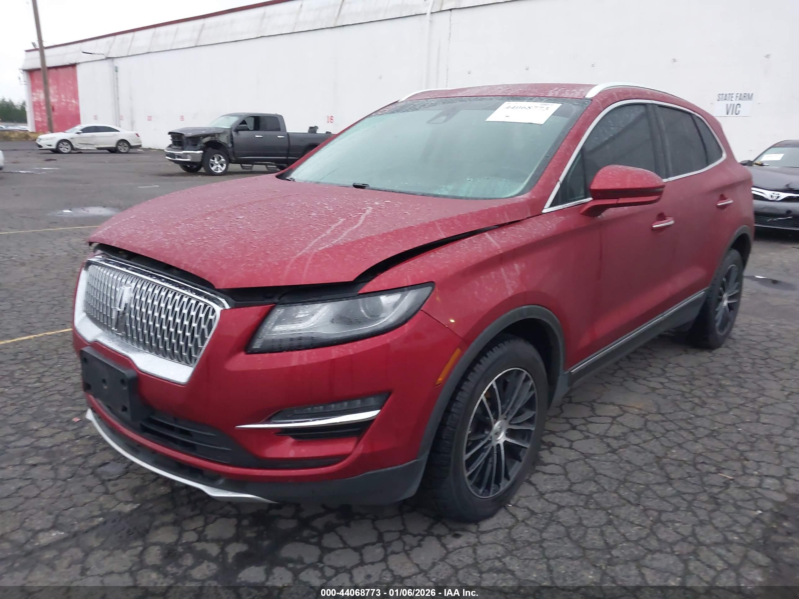 LINCOLN MKC image 2