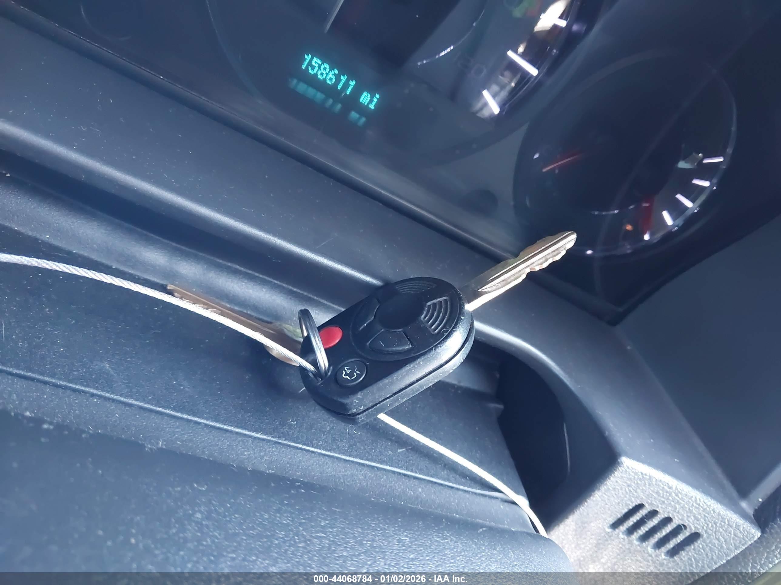 FORD FUSION image 11