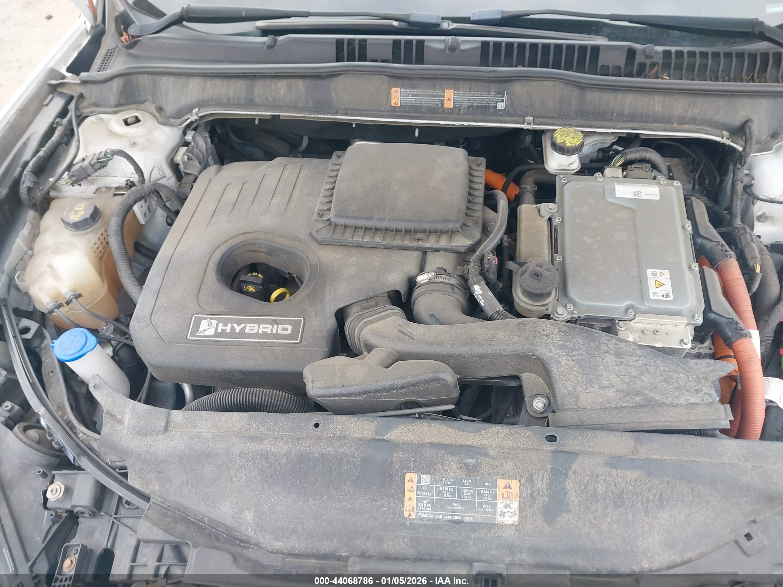 FORD FUSION image 10