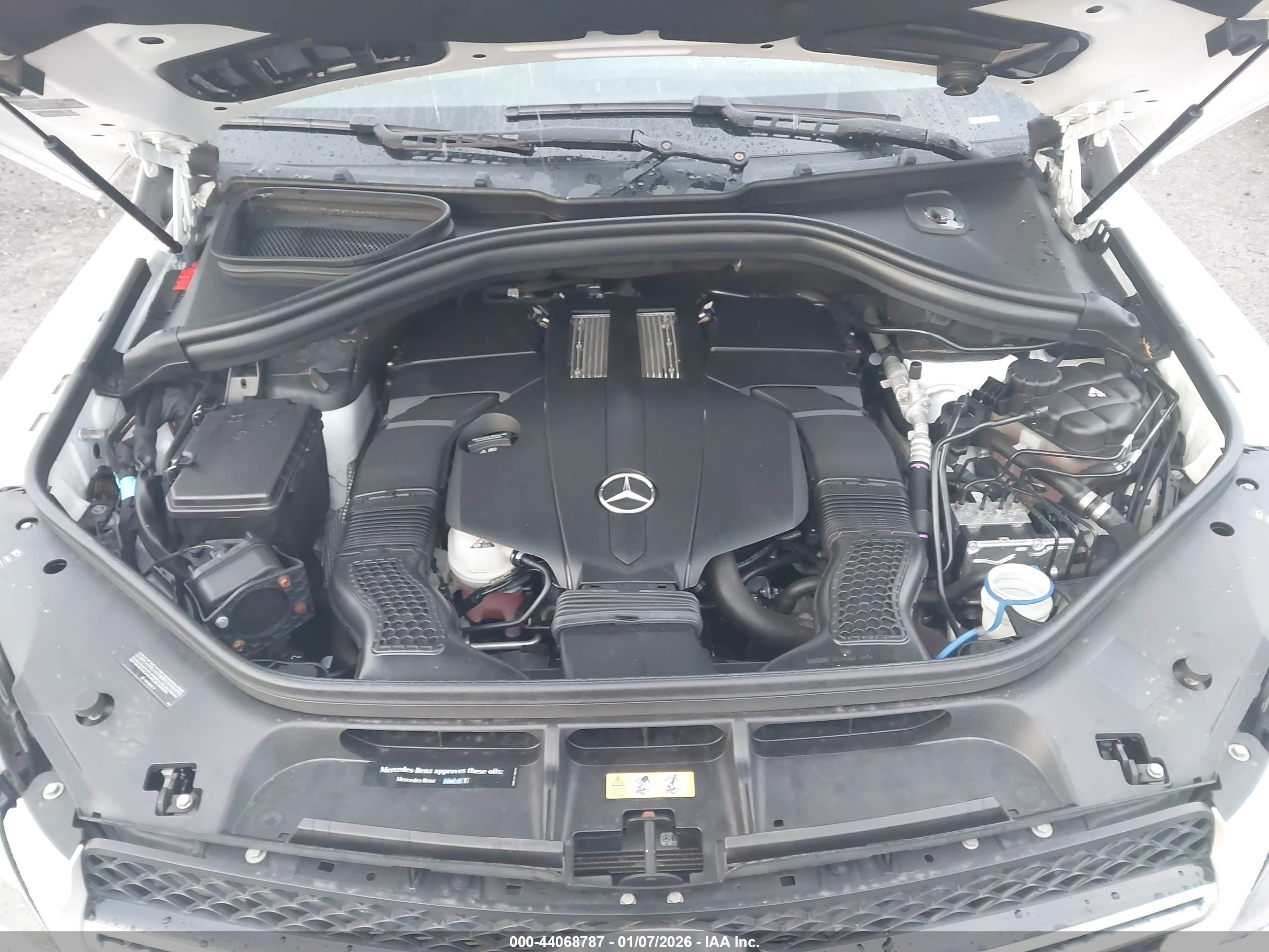 MERCEDES-BENZ GLE image 10