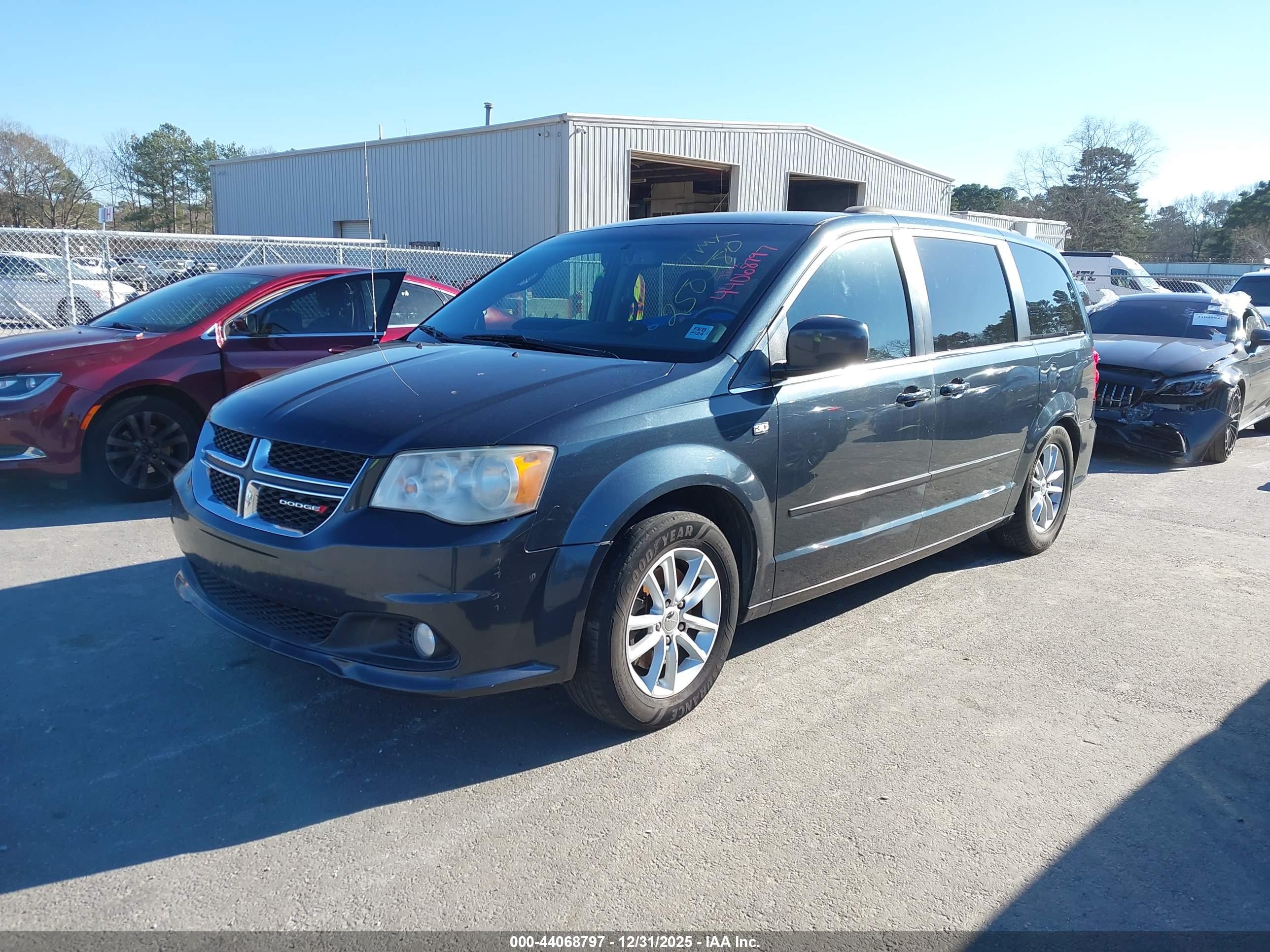 DODGE GRAND image 2