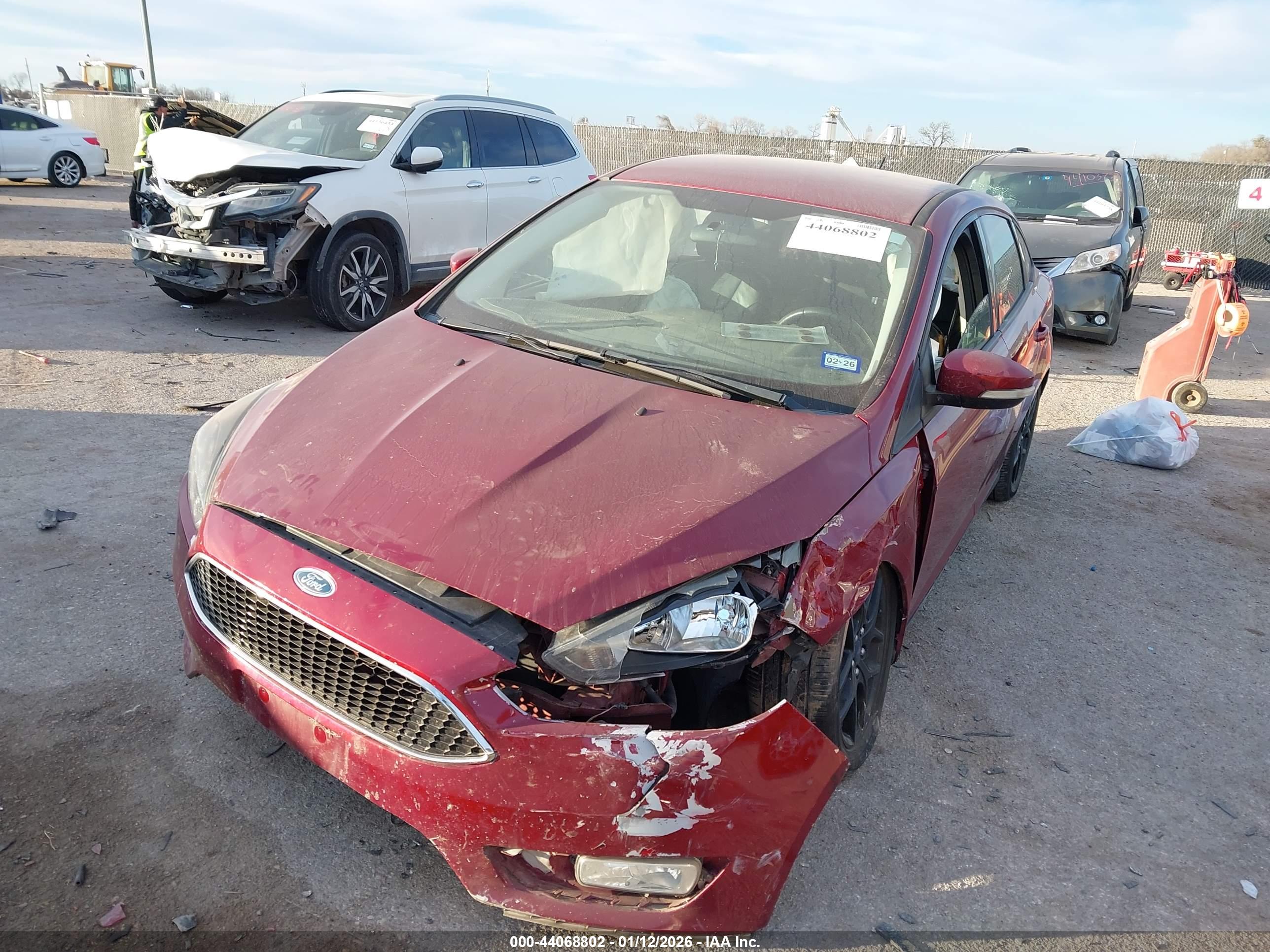 FORD FOCUS image 2