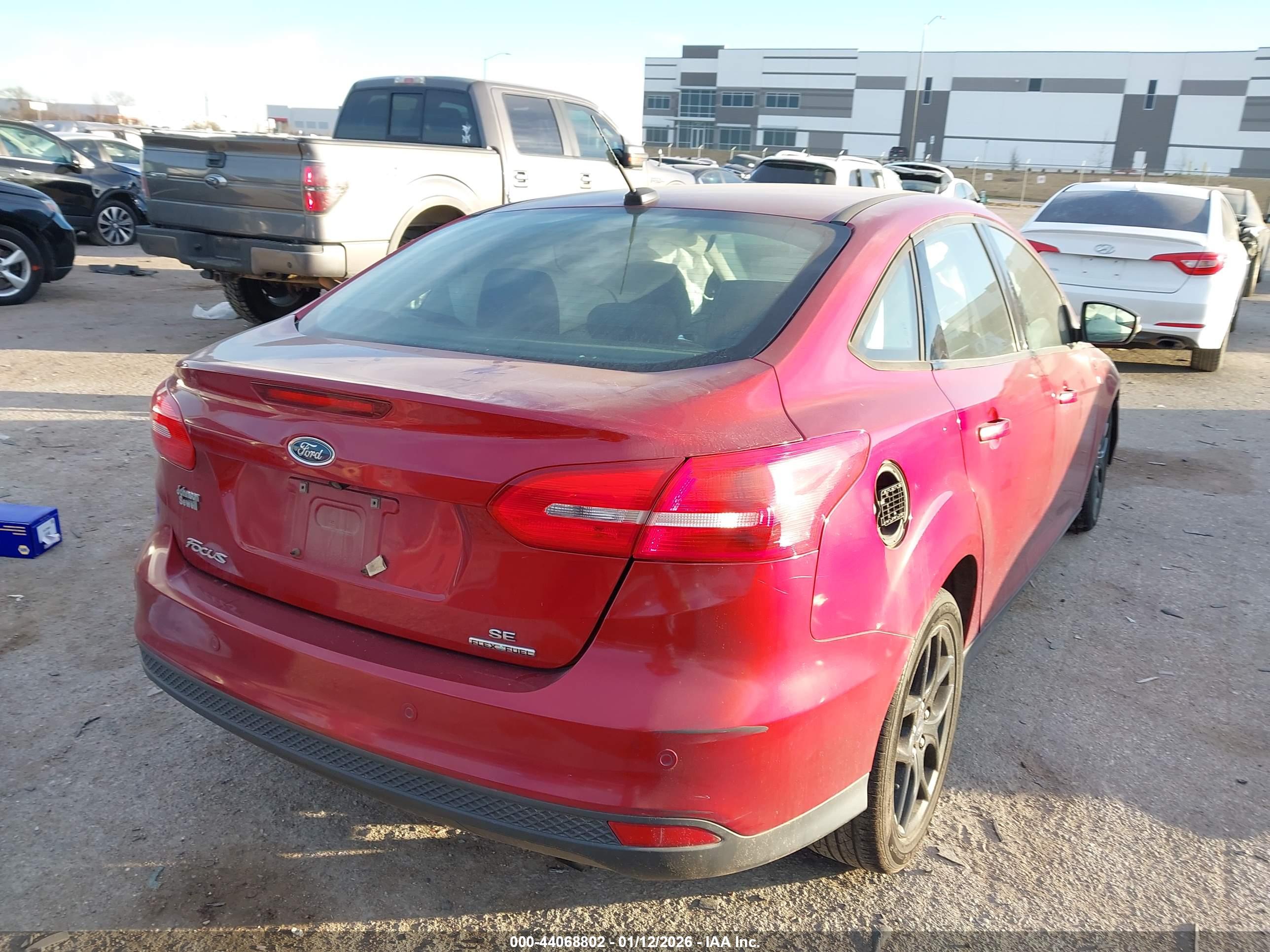FORD FOCUS image 4