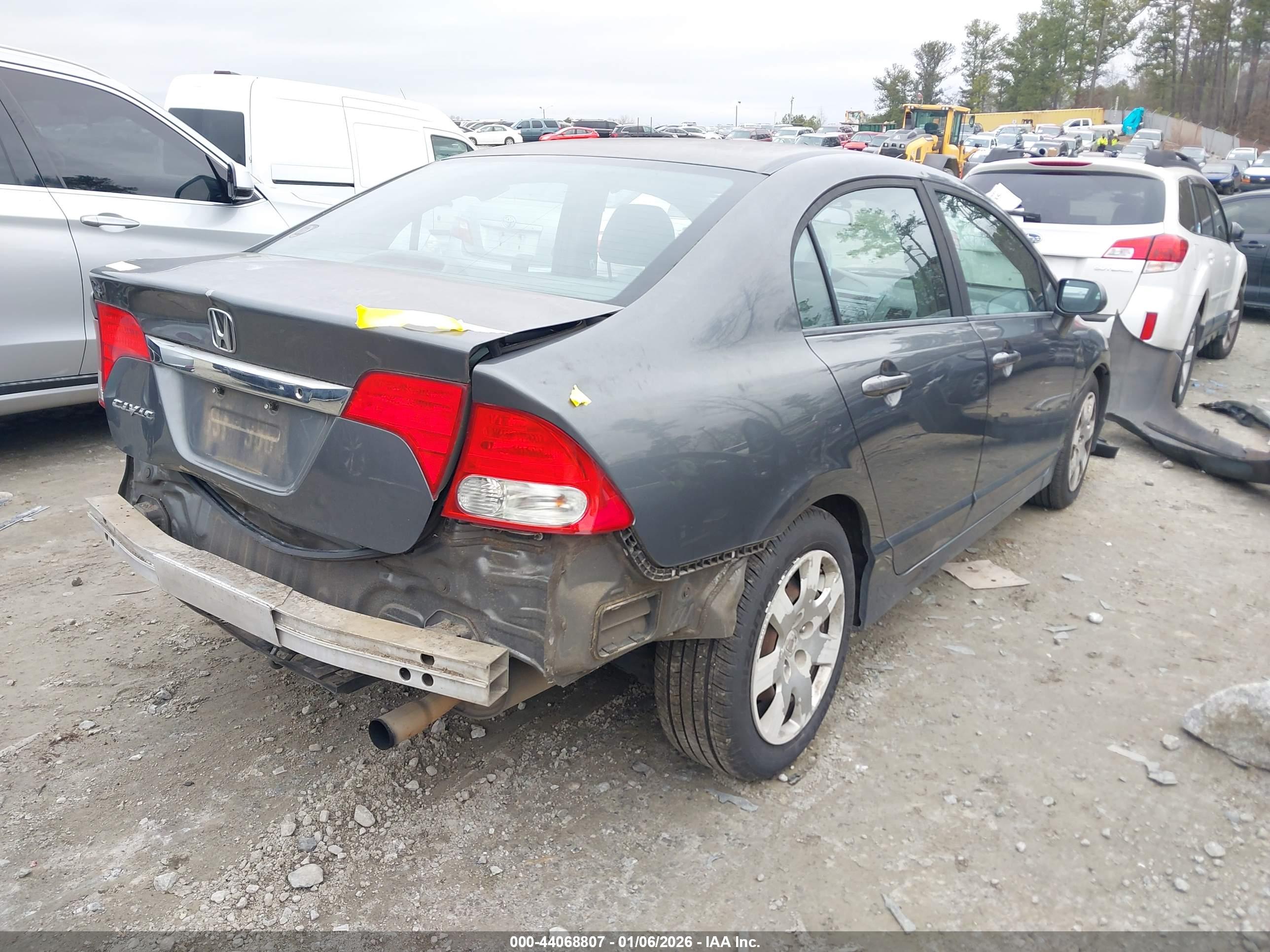 HONDA CIVIC image 4