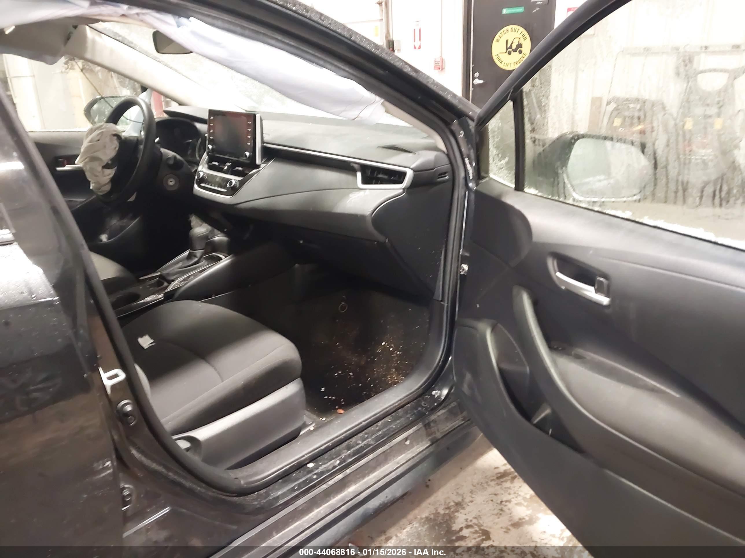 TOYOTA COROLLA image 5