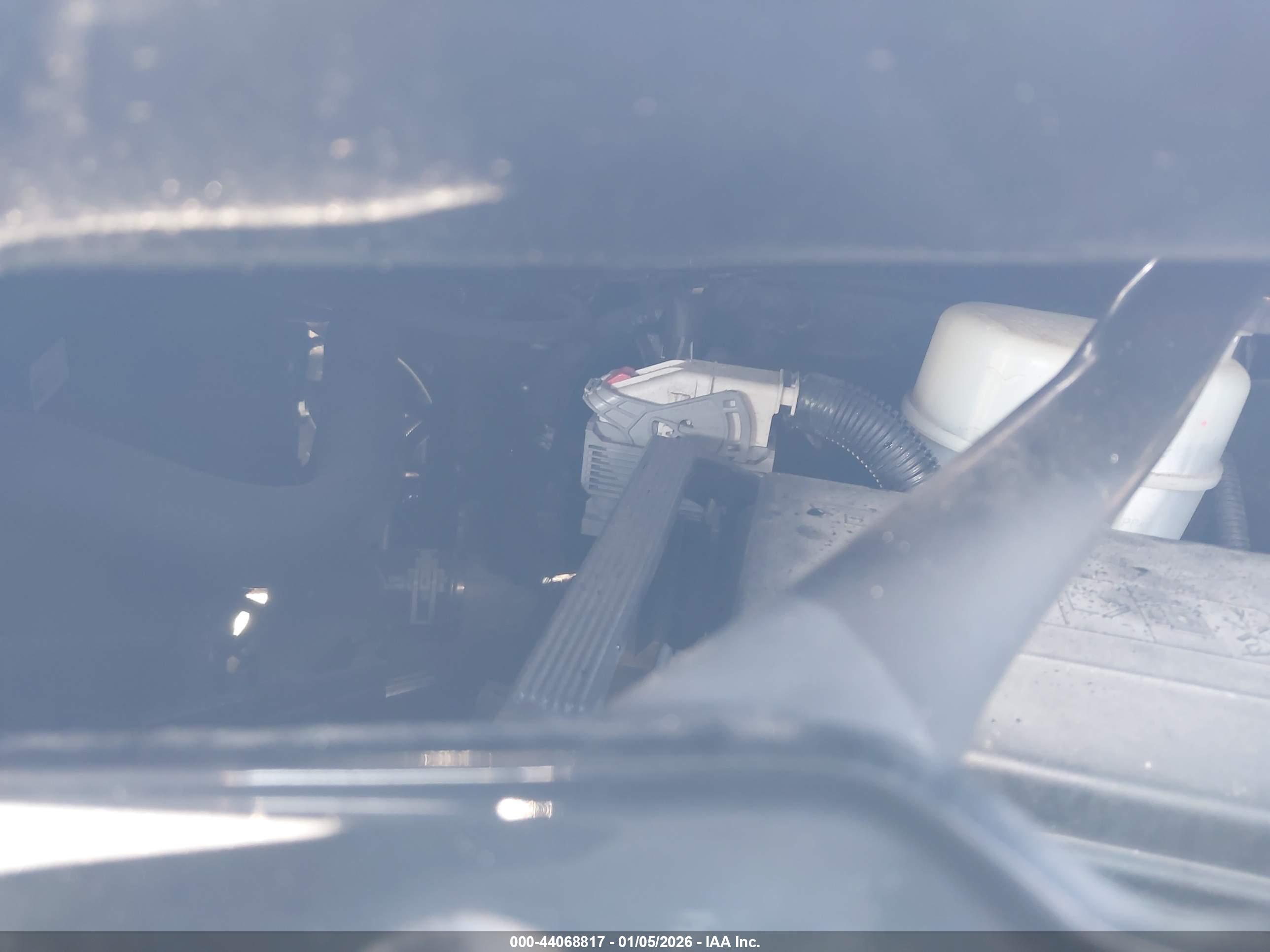 GMC SIERRA image 10