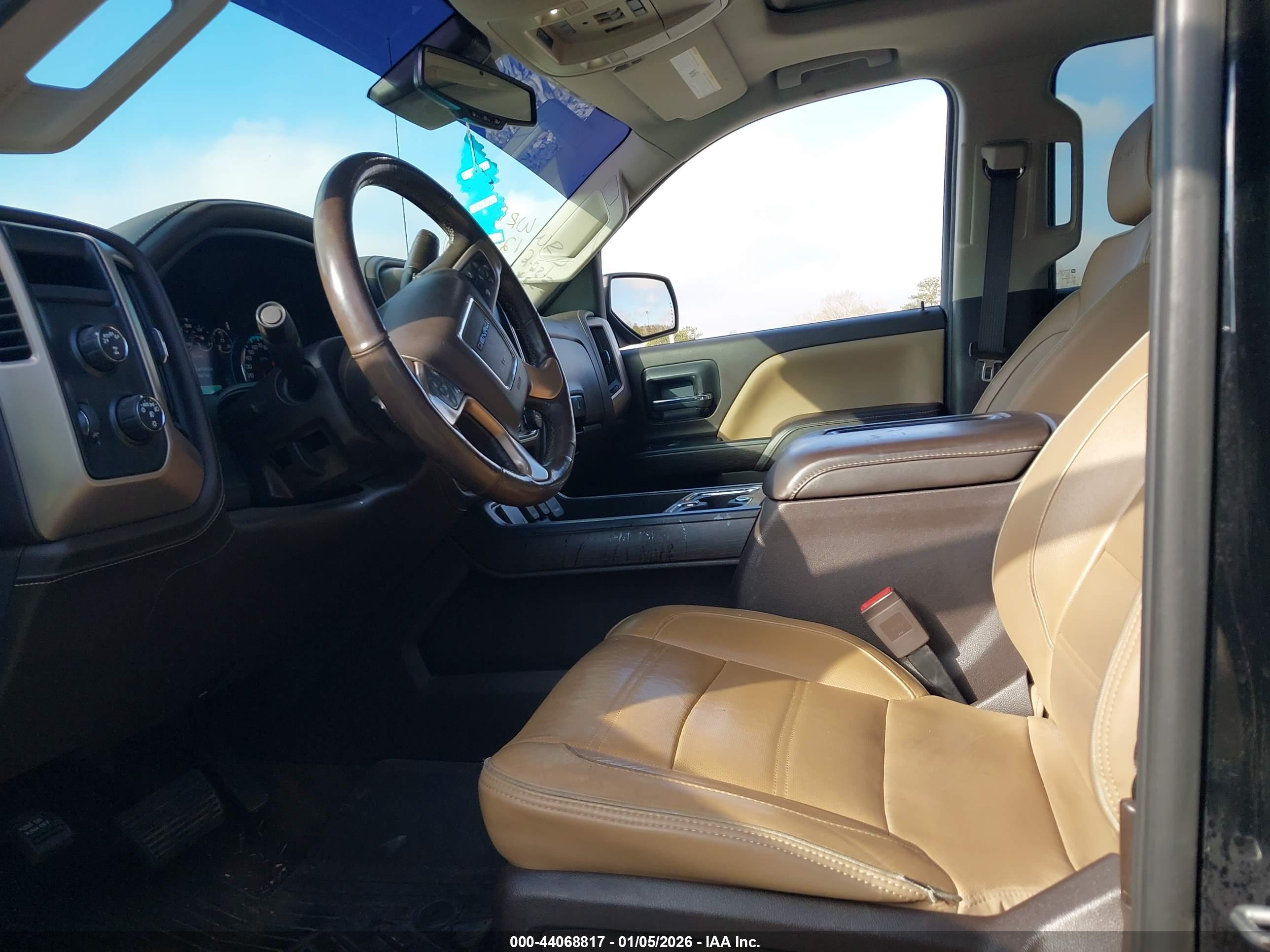 GMC SIERRA image 5