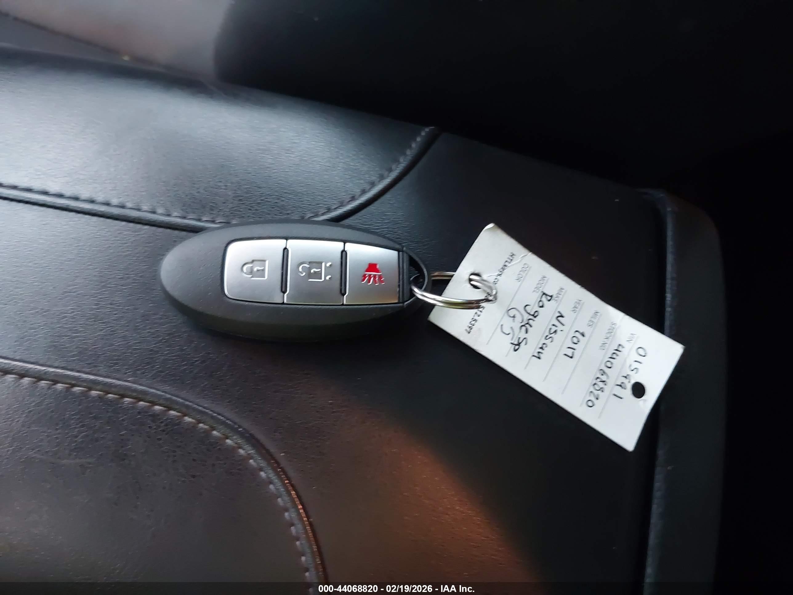 NISSAN ROGUE image 11