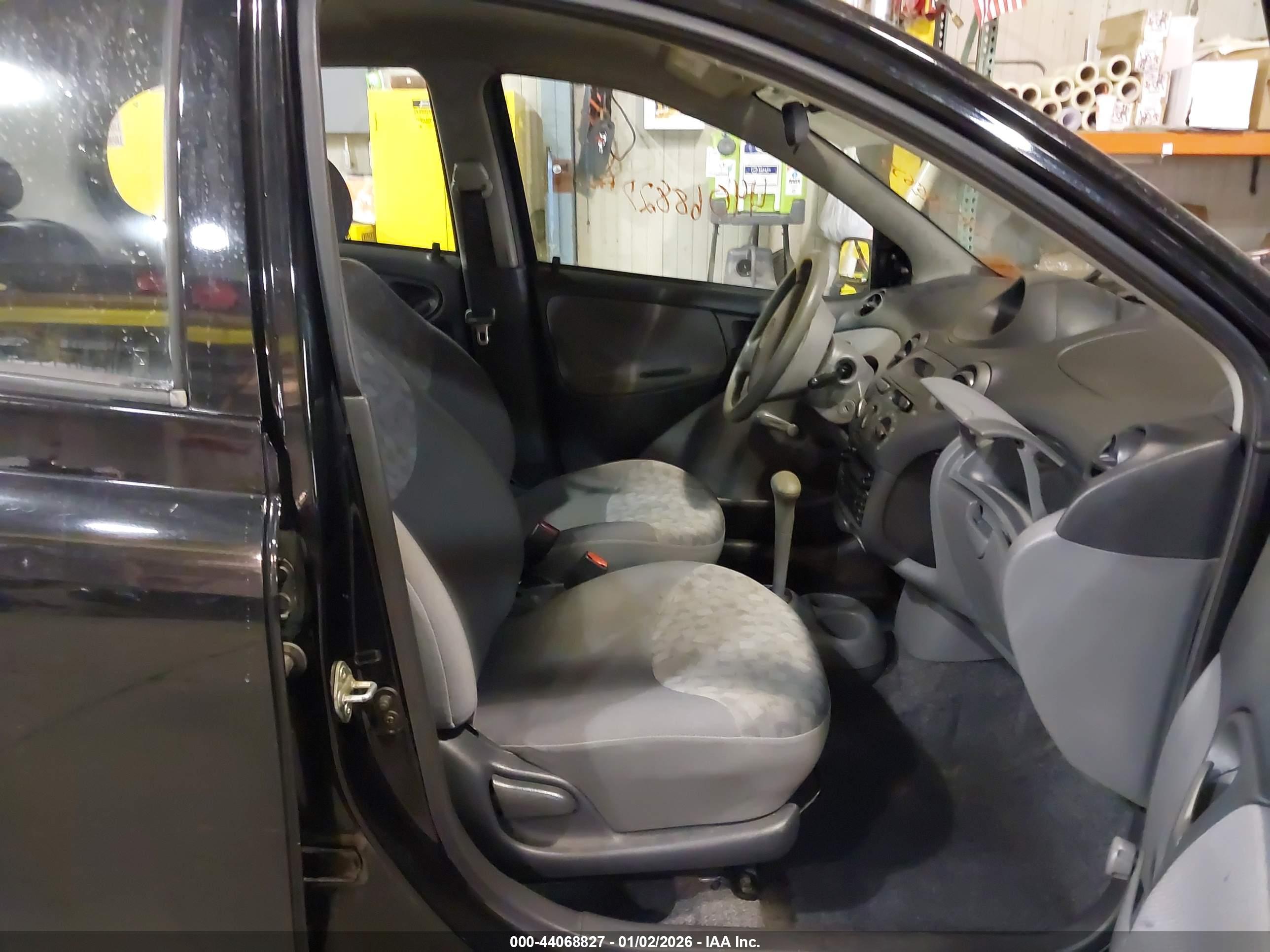 TOYOTA ECHO image 5