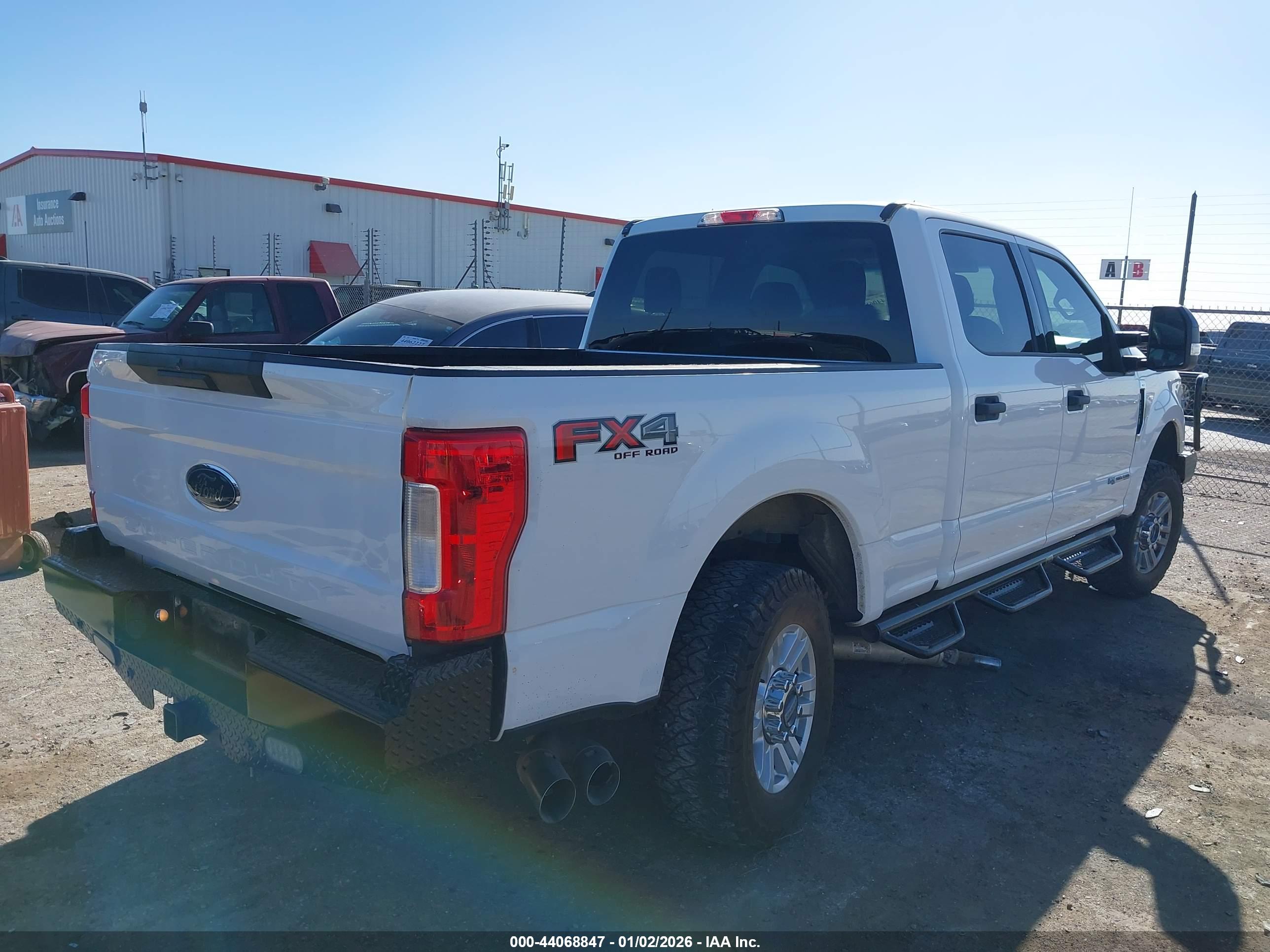 FORD F-250 image 4