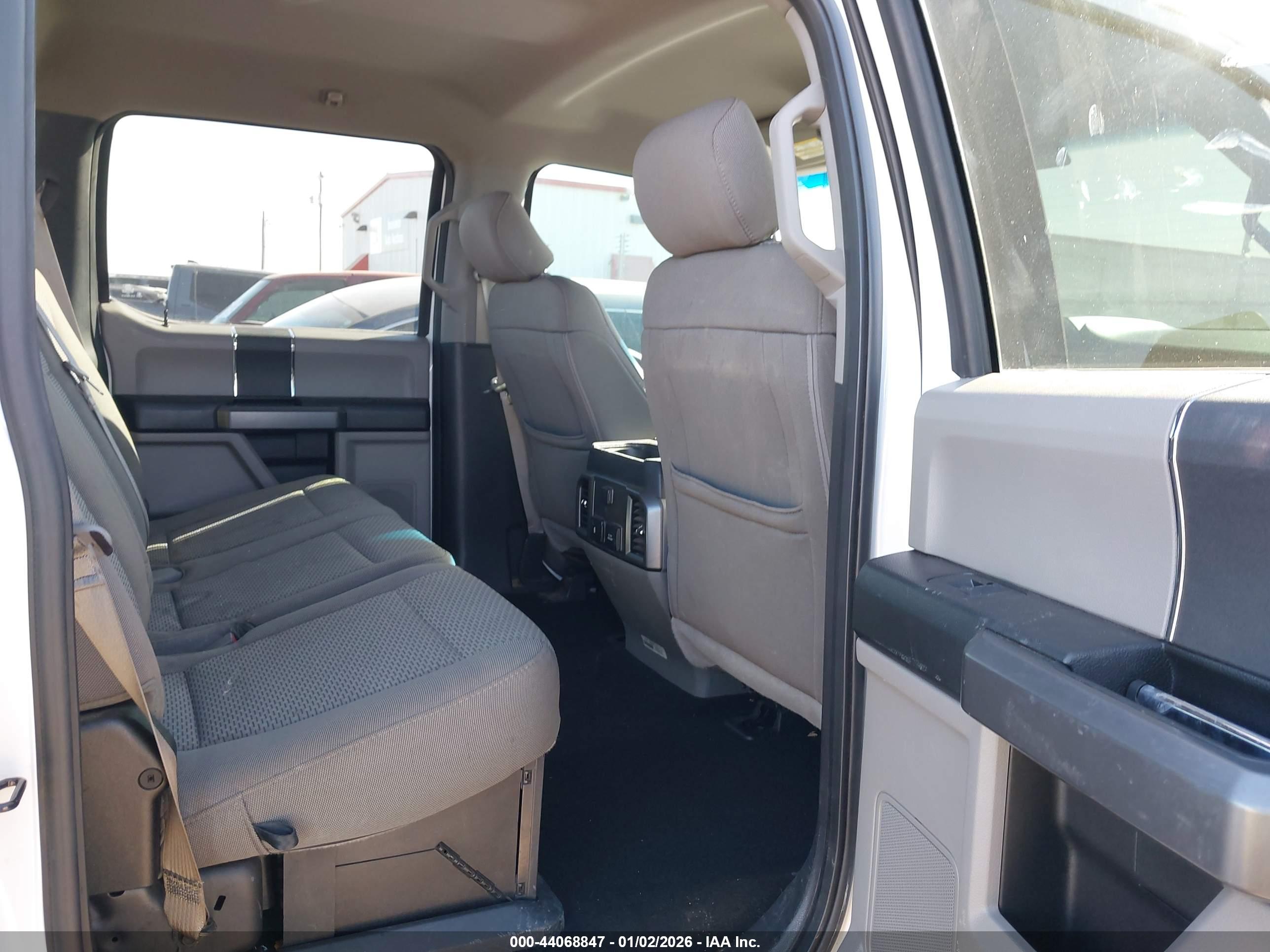 FORD F-250 image 8