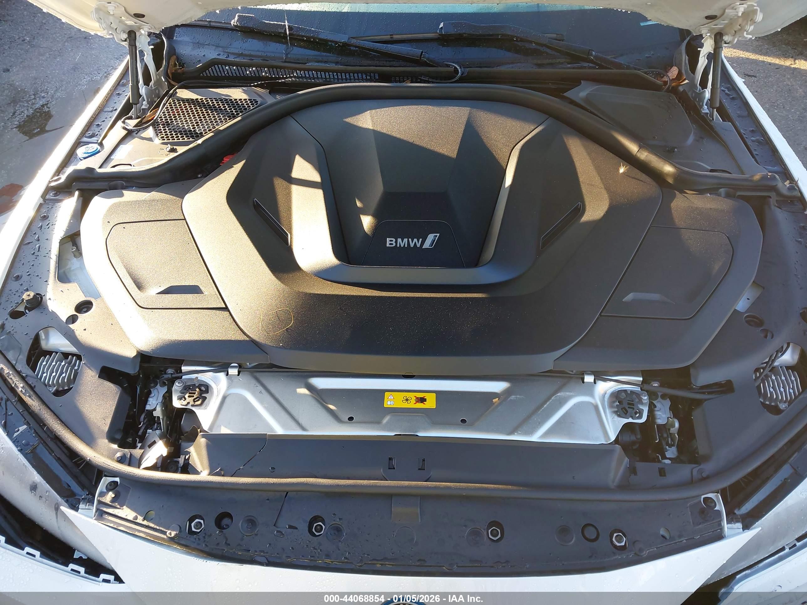 BMW I4 image 10