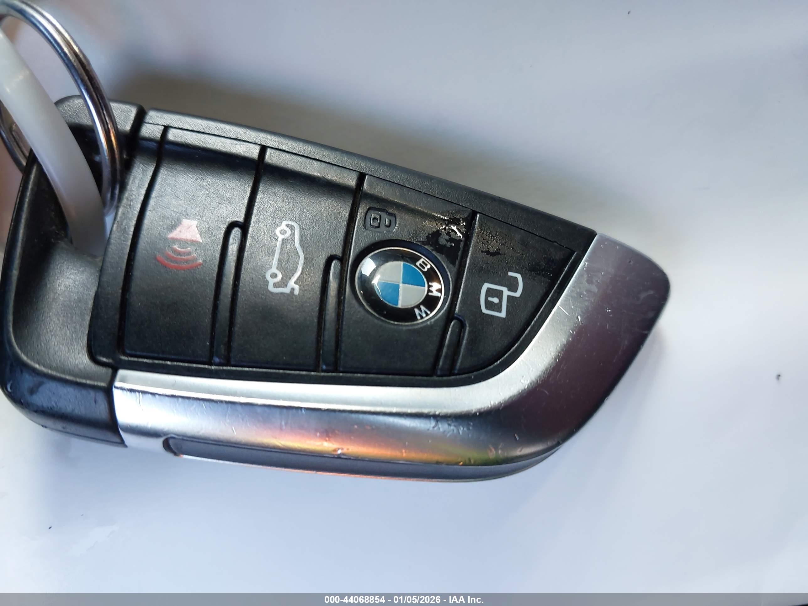 BMW I4 image 11